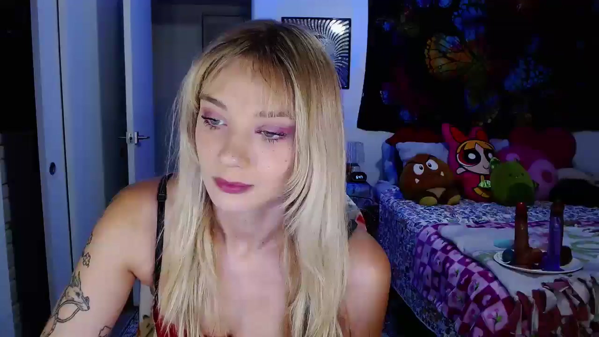 Gallery image thumbnail from VioletRay's myfreecams stream on, 08/28/2025, 02:23 image 6 of 20
