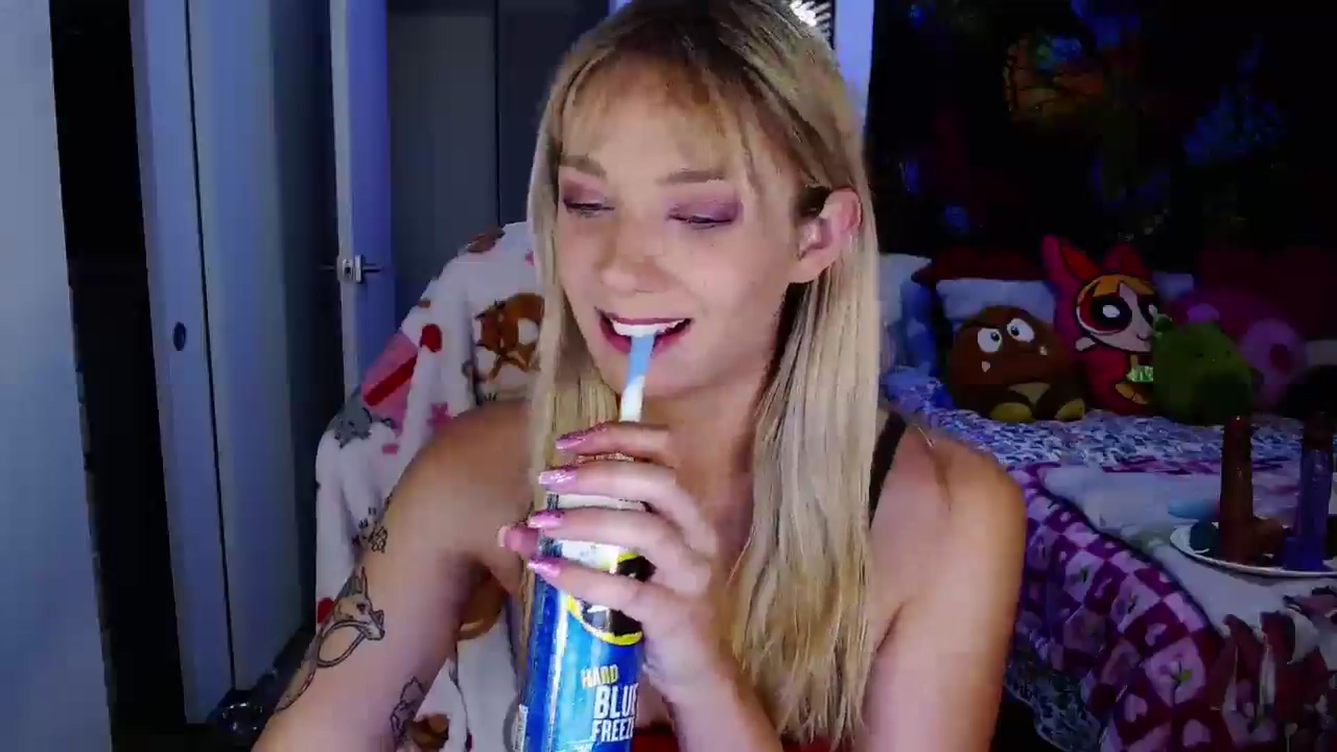 Gallery image thumbnail from VioletRay's myfreecams stream on, 08/28/2025, 02:23 image 20 of 20