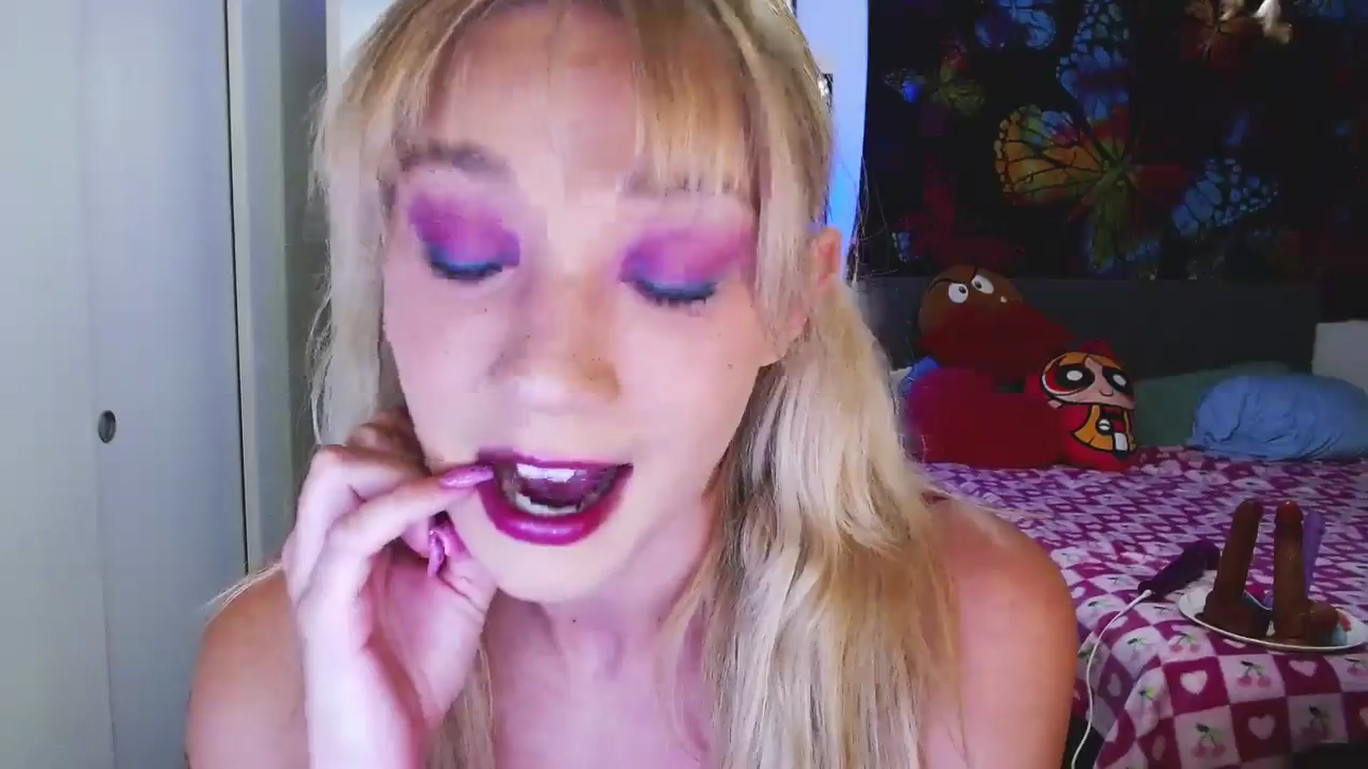 Gallery image thumbnail from VioletRay's myfreecams stream on, 09/12/2025, 04:27 image 20 of 20