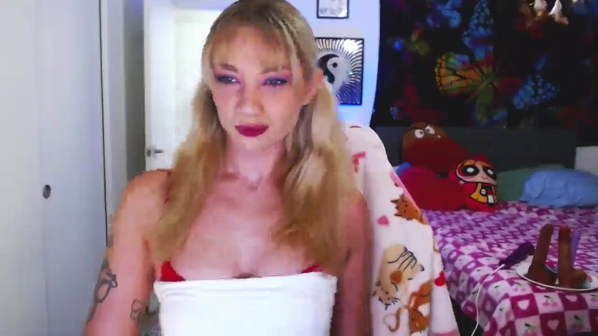 Gallery image thumbnail from VioletRay's myfreecams stream on, 09/12/2025, 04:27 image 9 of 20
