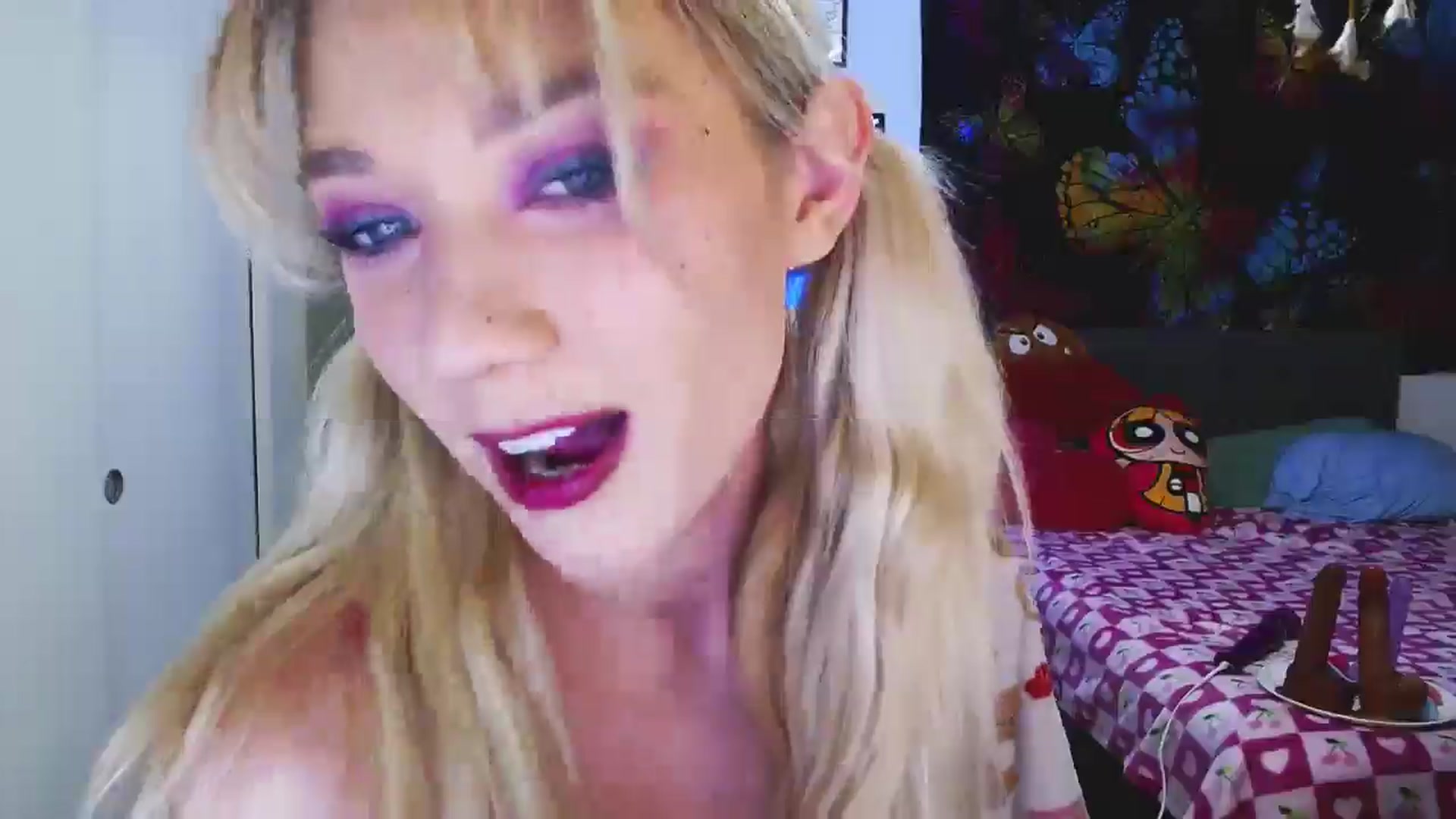 Gallery image thumbnail from VioletRay's myfreecams stream on, 09/12/2025, 04:27 image 3 of 20