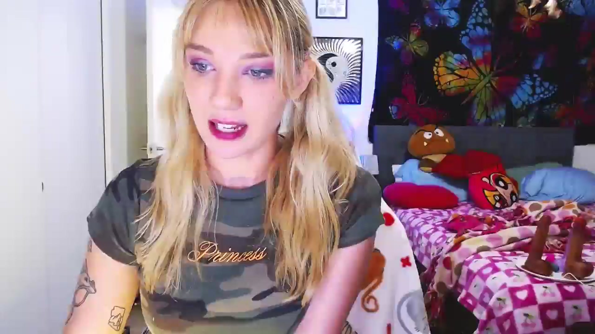 Gallery image thumbnail from VioletRay's myfreecams stream on, 09/12/2025, 06:45 image 17 of 20