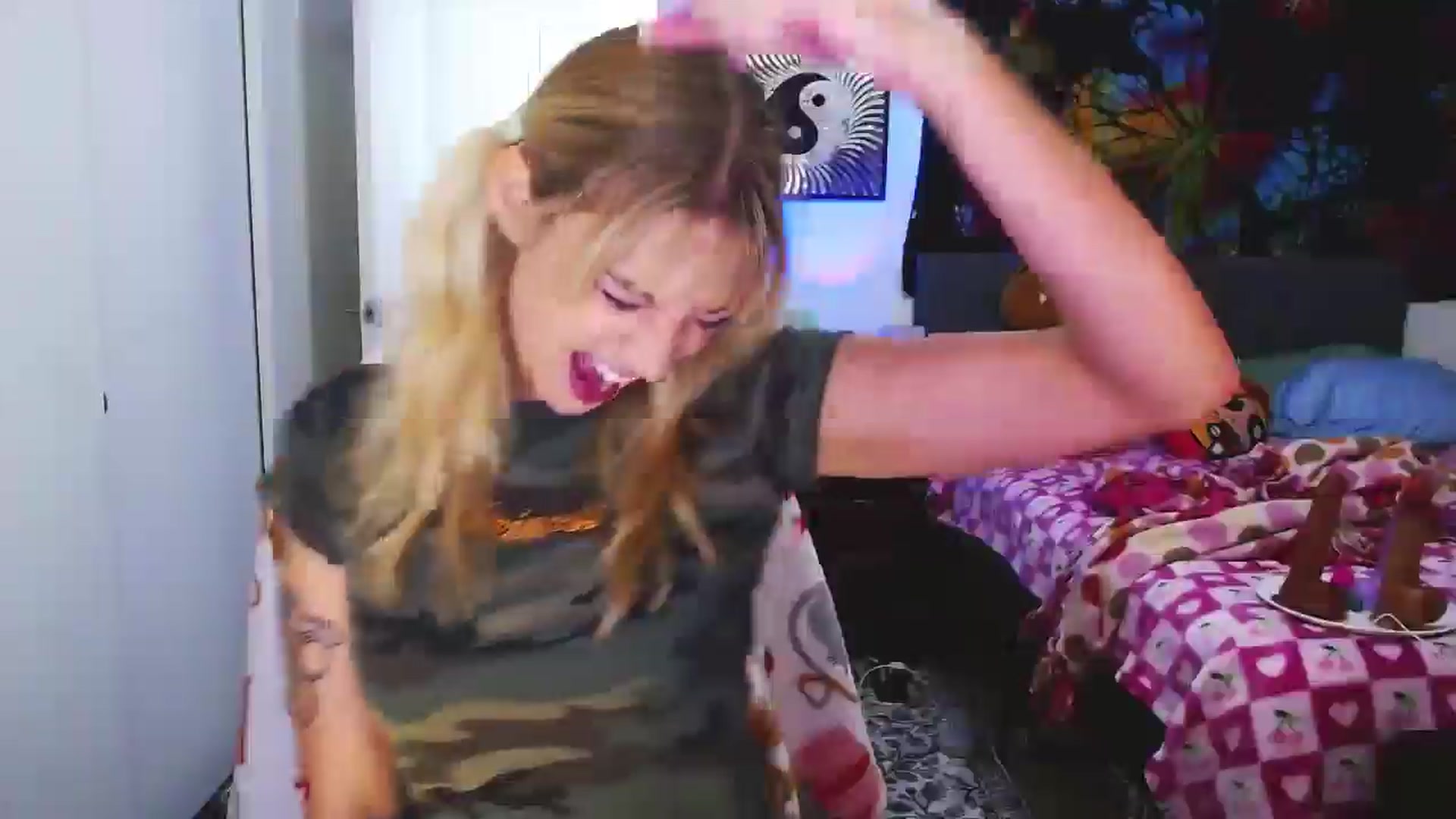 Gallery image thumbnail from VioletRay's myfreecams stream on, 09/12/2025, 06:45 image 13 of 20