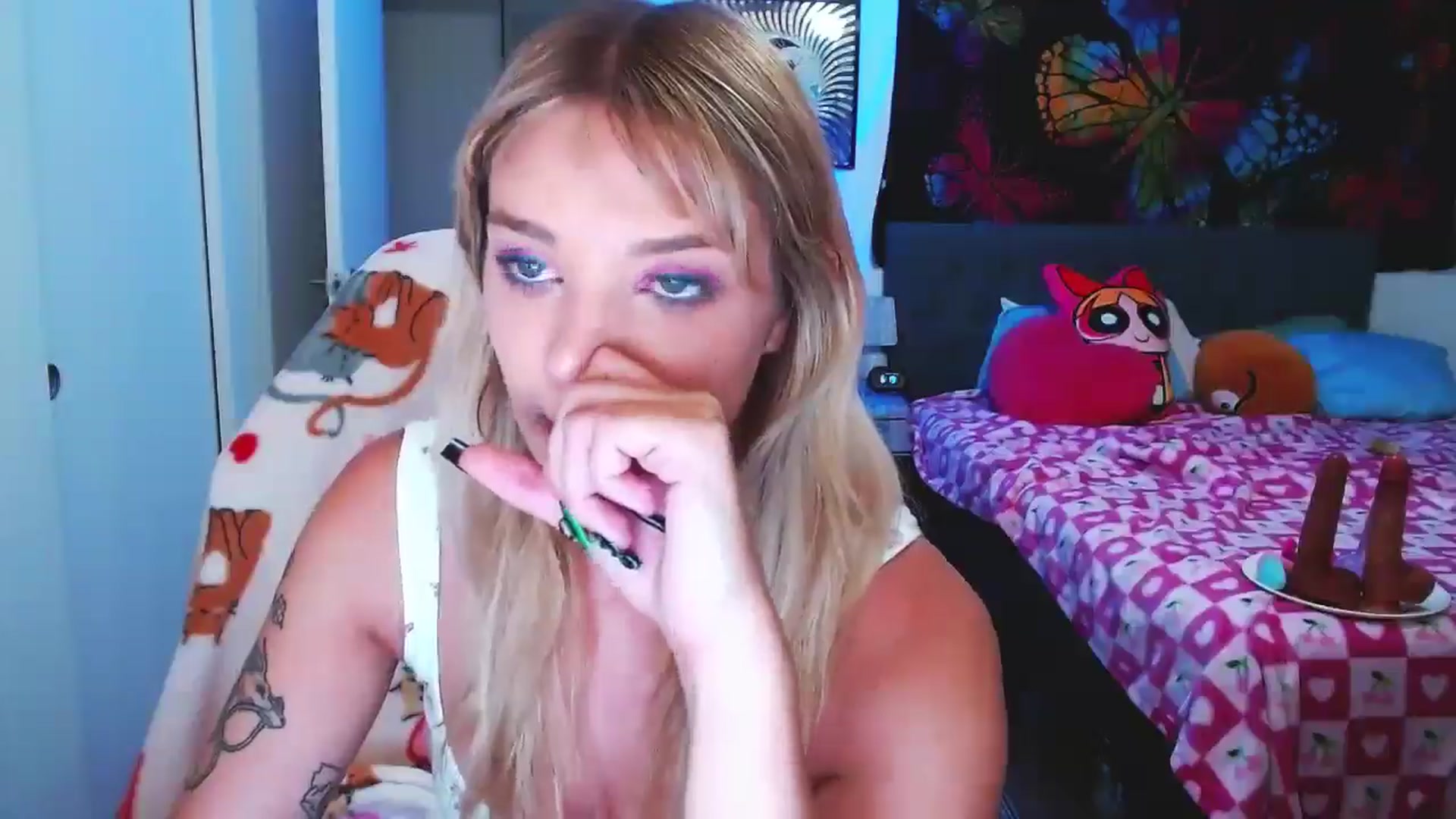Gallery image thumbnail from VioletRay's myfreecams stream on, 09/14/2025, 01:42 image 11 of 20