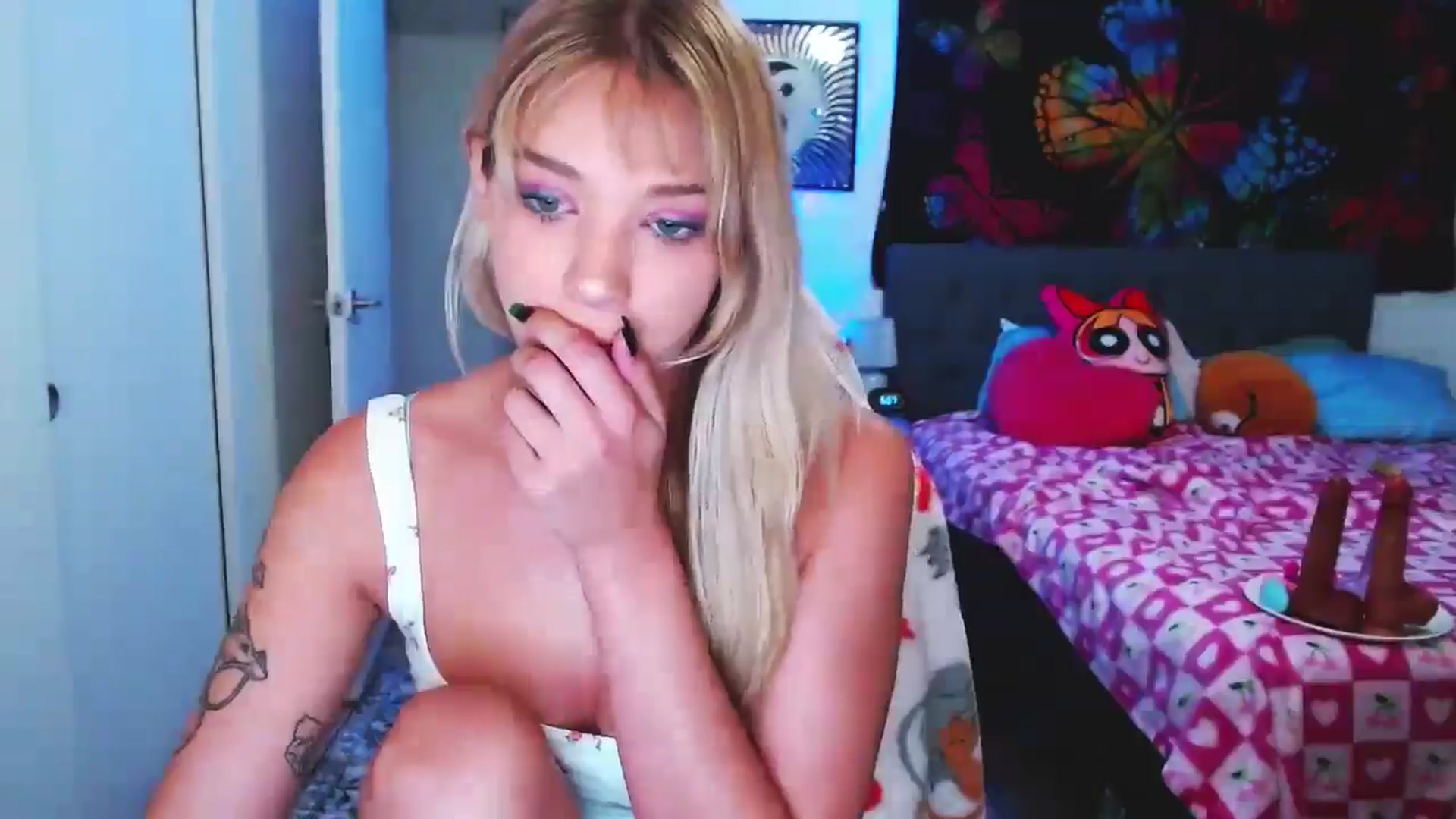 Gallery image thumbnail from VioletRay's myfreecams stream on, 09/14/2025, 01:42 image 5 of 20