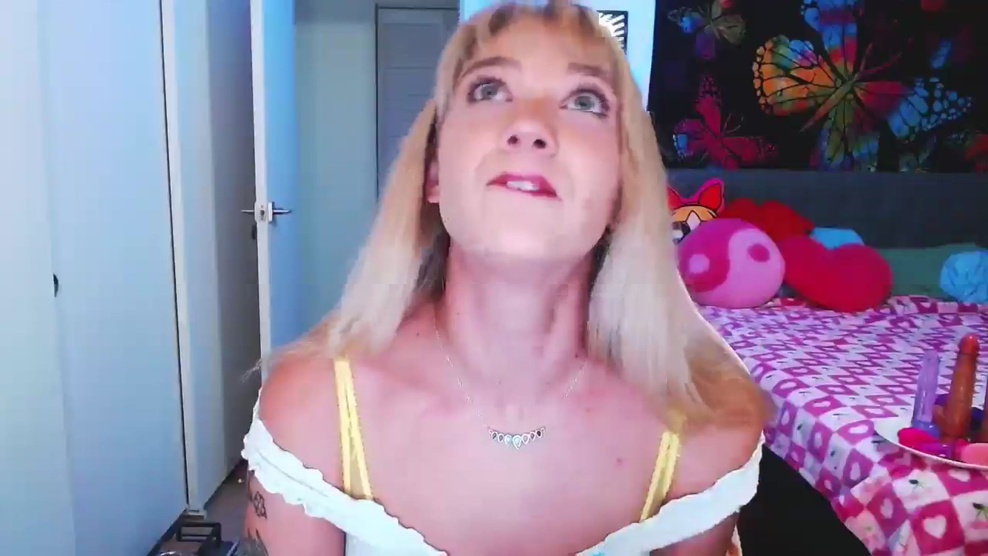 Gallery image thumbnail from VioletRay's myfreecams stream on, 09/16/2025, 23:35 image 13 of 20