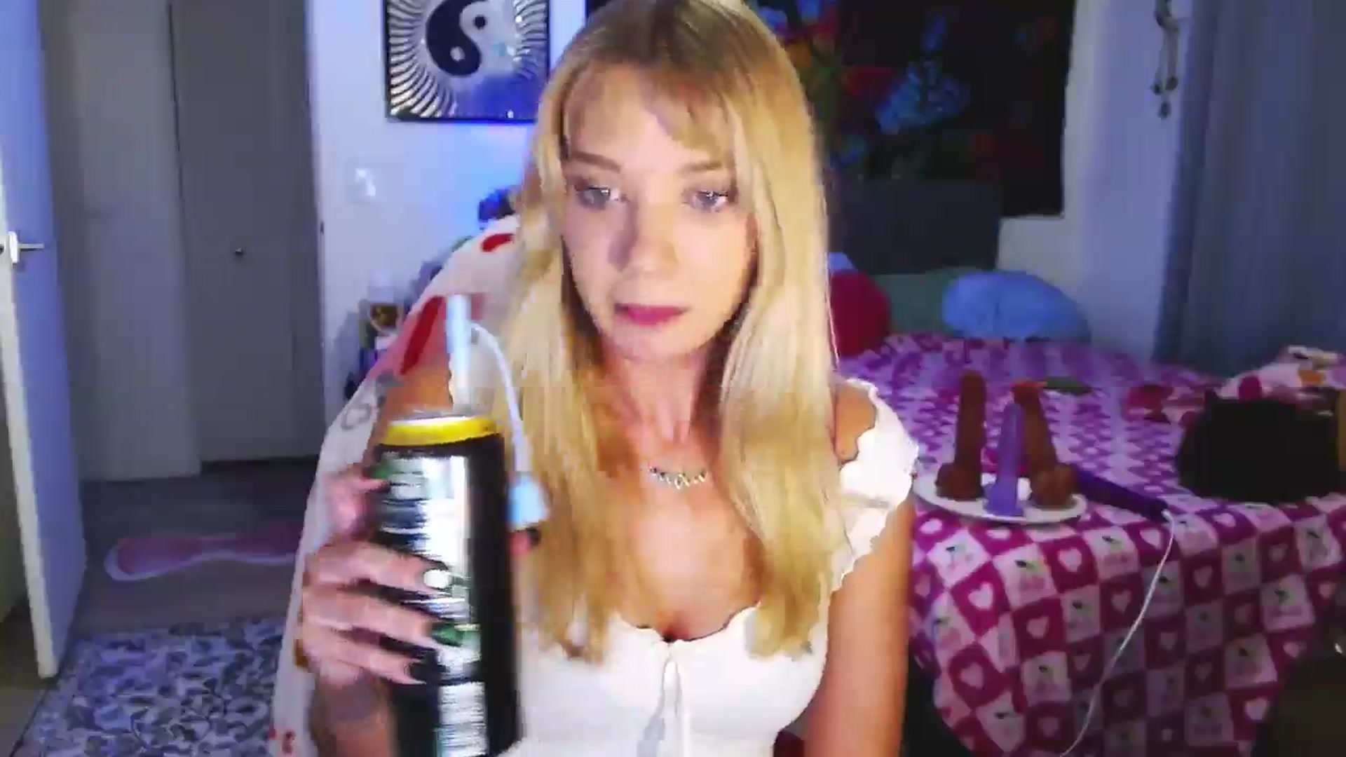 Gallery image thumbnail from VioletRay's myfreecams stream on, 09/17/2025, 02:15 image 16 of 20