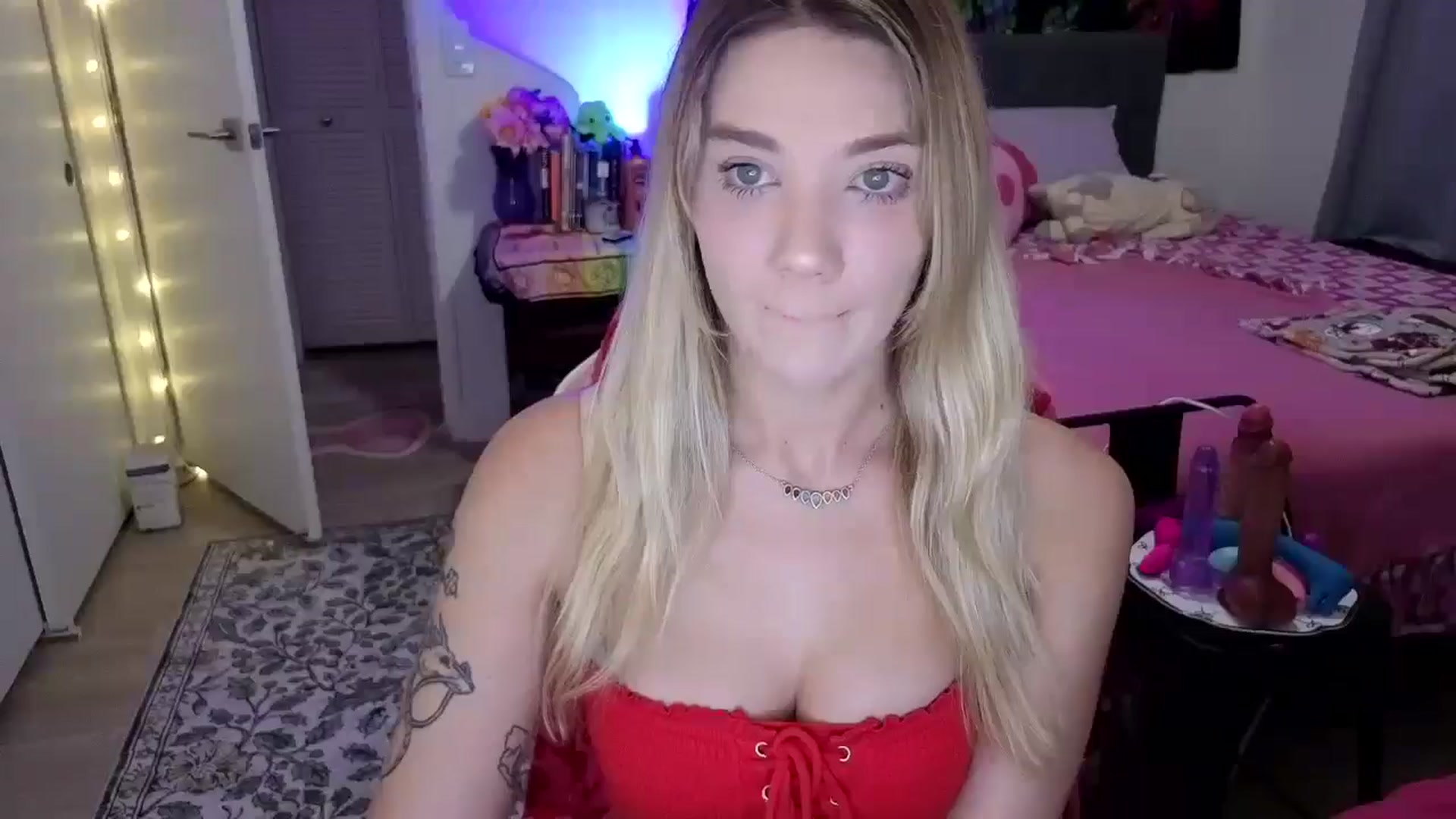 Gallery image thumbnail from VioletRay's myfreecams stream on, 01/27/2026, 24:53 image 20 of 20