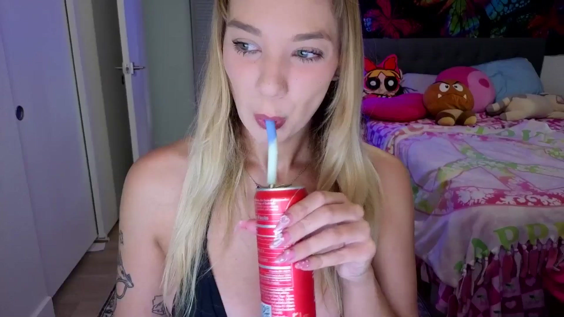 Gallery image thumbnail from VioletRay's myfreecams stream on, 02/16/2026, 24:05 image 3 of 20