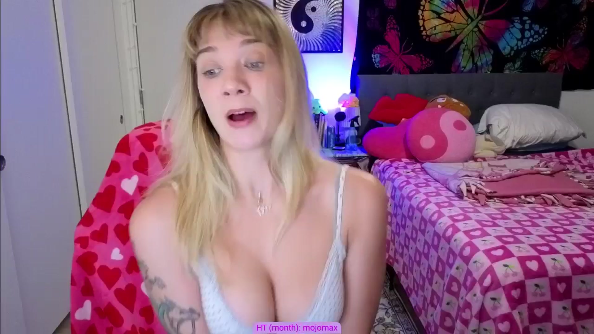 Gallery image thumbnail from VioletRay's myfreecams stream on, 02/20/2026, 02:45 image 9 of 20