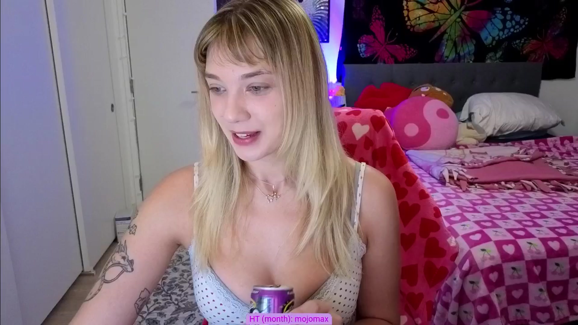 Gallery image thumbnail from VioletRay's myfreecams stream on, 02/20/2026, 02:45 image 4 of 20