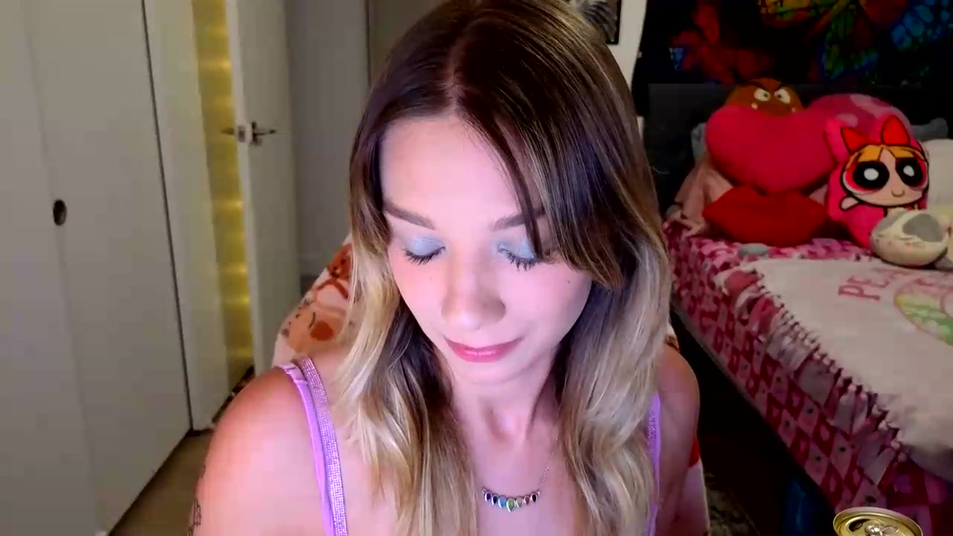 Gallery image thumbnail from VioletRay's myfreecams stream on, 07/01/2026, 05:32 image 18 of 20