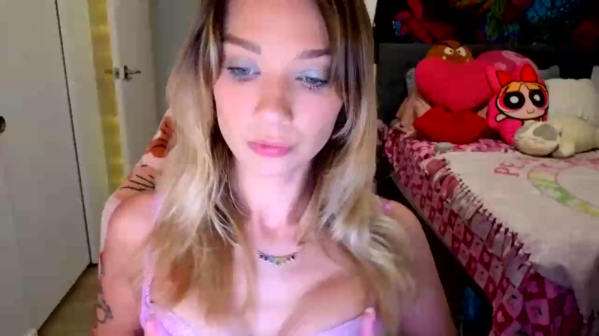 Gallery image thumbnail from VioletRay's myfreecams stream on, 07/01/2026, 05:32 image 1 of 20