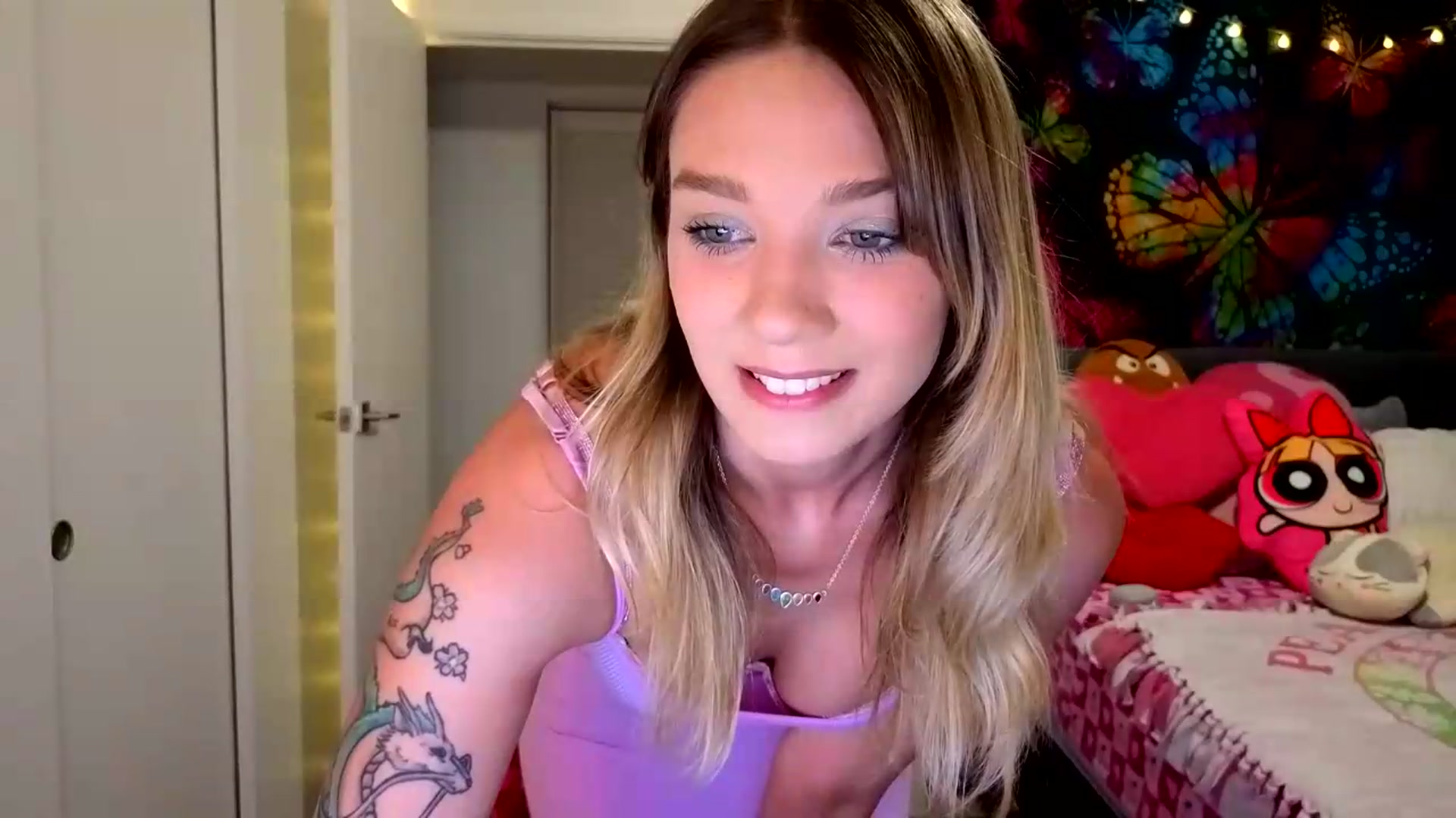 Gallery image thumbnail from VioletRay's myfreecams stream on, 07/01/2026, 05:32 image 5 of 20