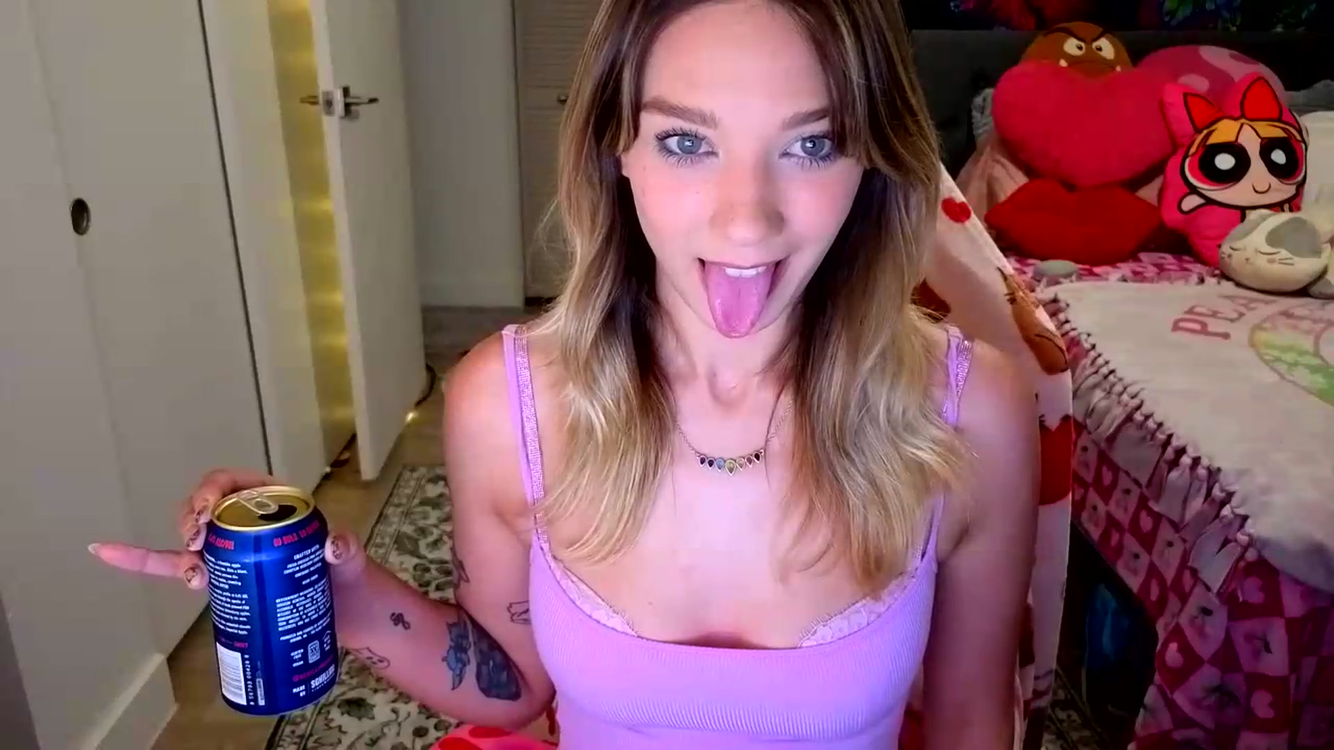 Gallery image thumbnail from VioletRay's myfreecams stream on, 07/01/2026, 05:32 image 11 of 20