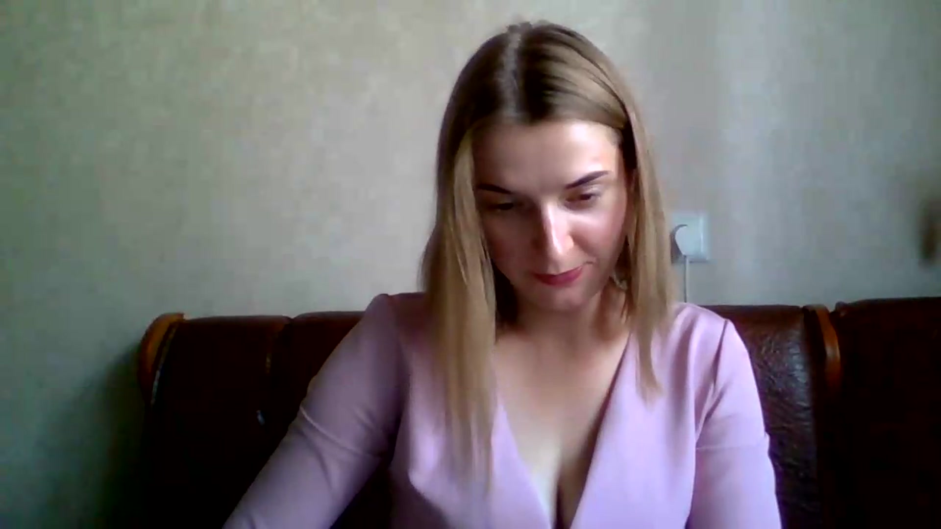 Gallery image thumbnail from VioletSton's myfreecams stream on, 08/09/2026, 09:47 image 10 of 20