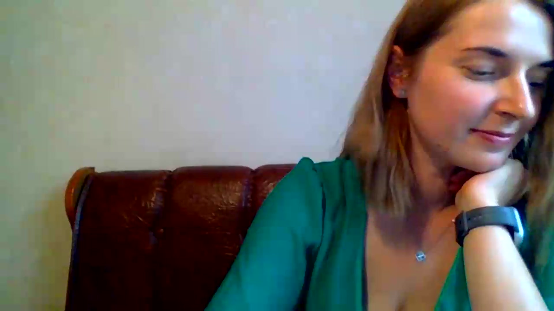 Gallery image thumbnail from VioletSton's myfreecams stream on, 08/18/2026, 09:00 image 12 of 20