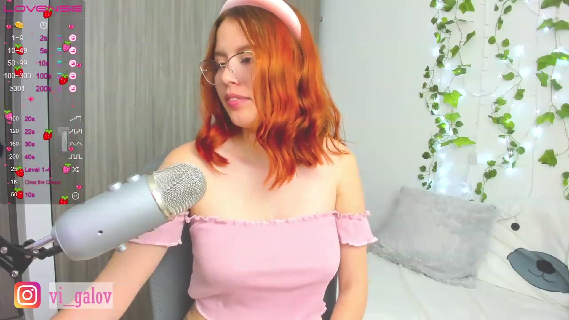 Gallery image thumbnail from Violet_120's myfreecams stream on, 01/10/2023, 08:59 image 9 of 20