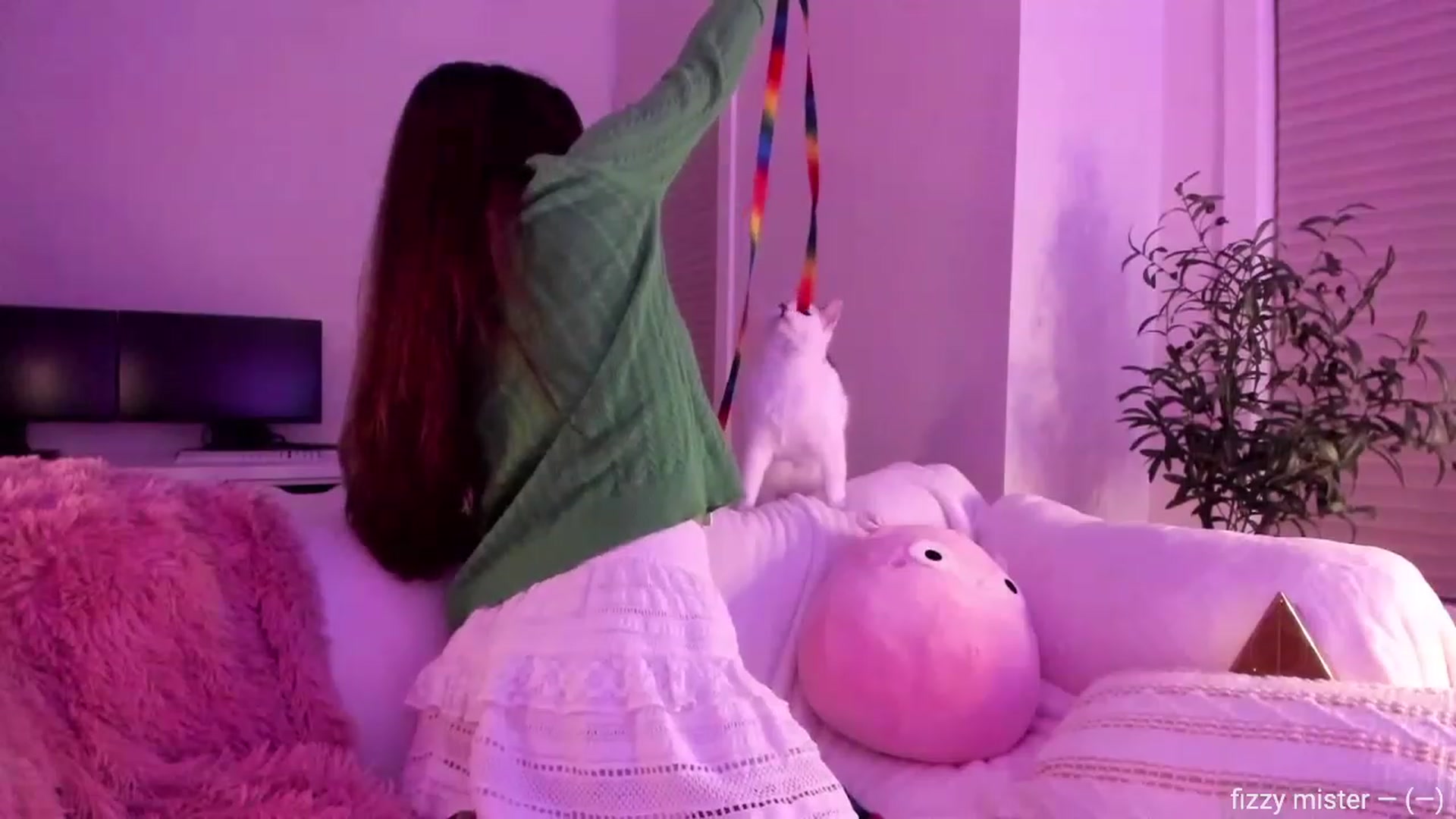 Gallery image thumbnail from Violet_Bau's myfreecams stream on, 07/23/2023, 09:37 image 16 of 20