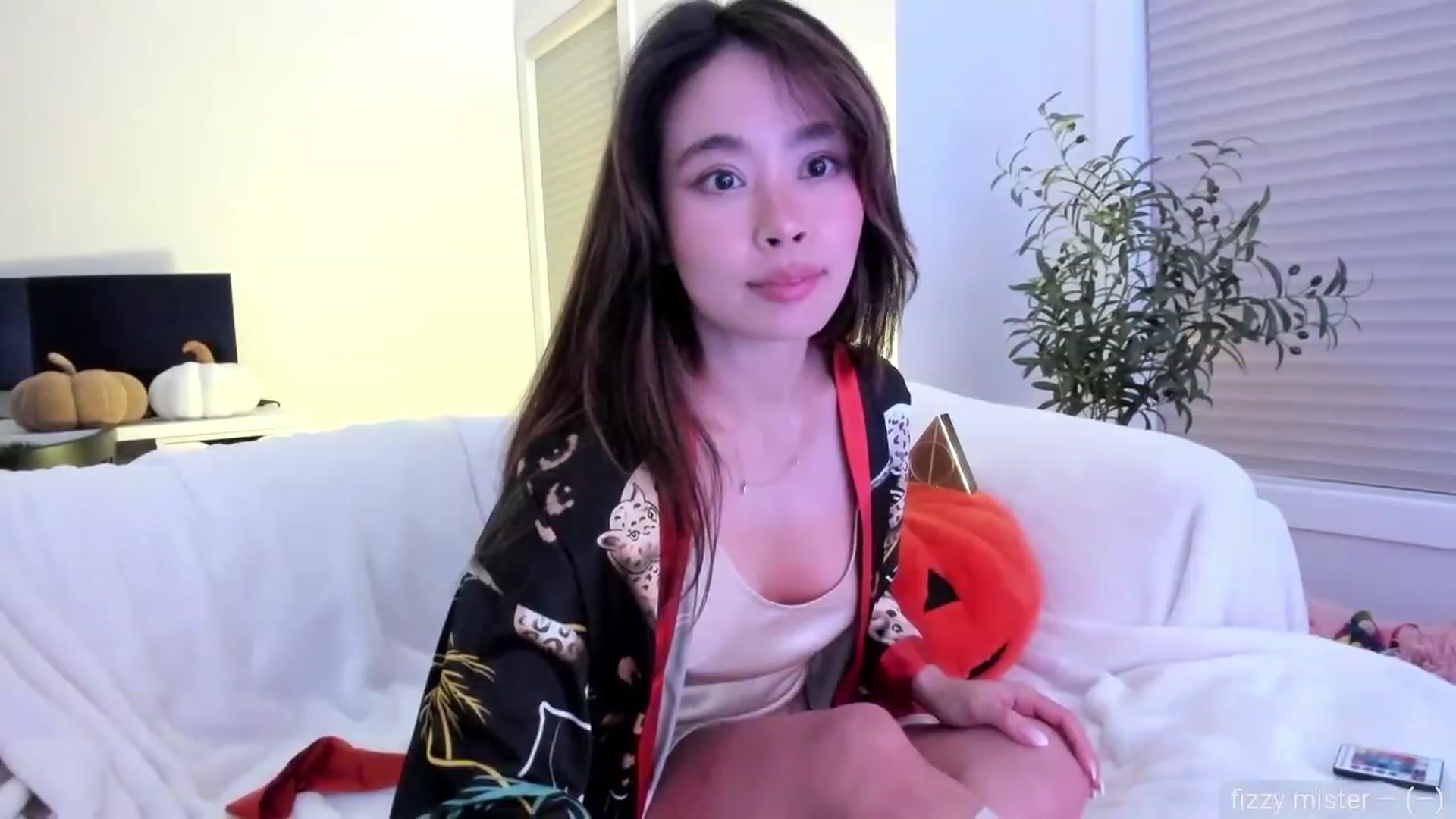 Gallery image thumbnail from Violet_Bau's myfreecams stream on, 08/06/2023, 07:56 image 19 of 20