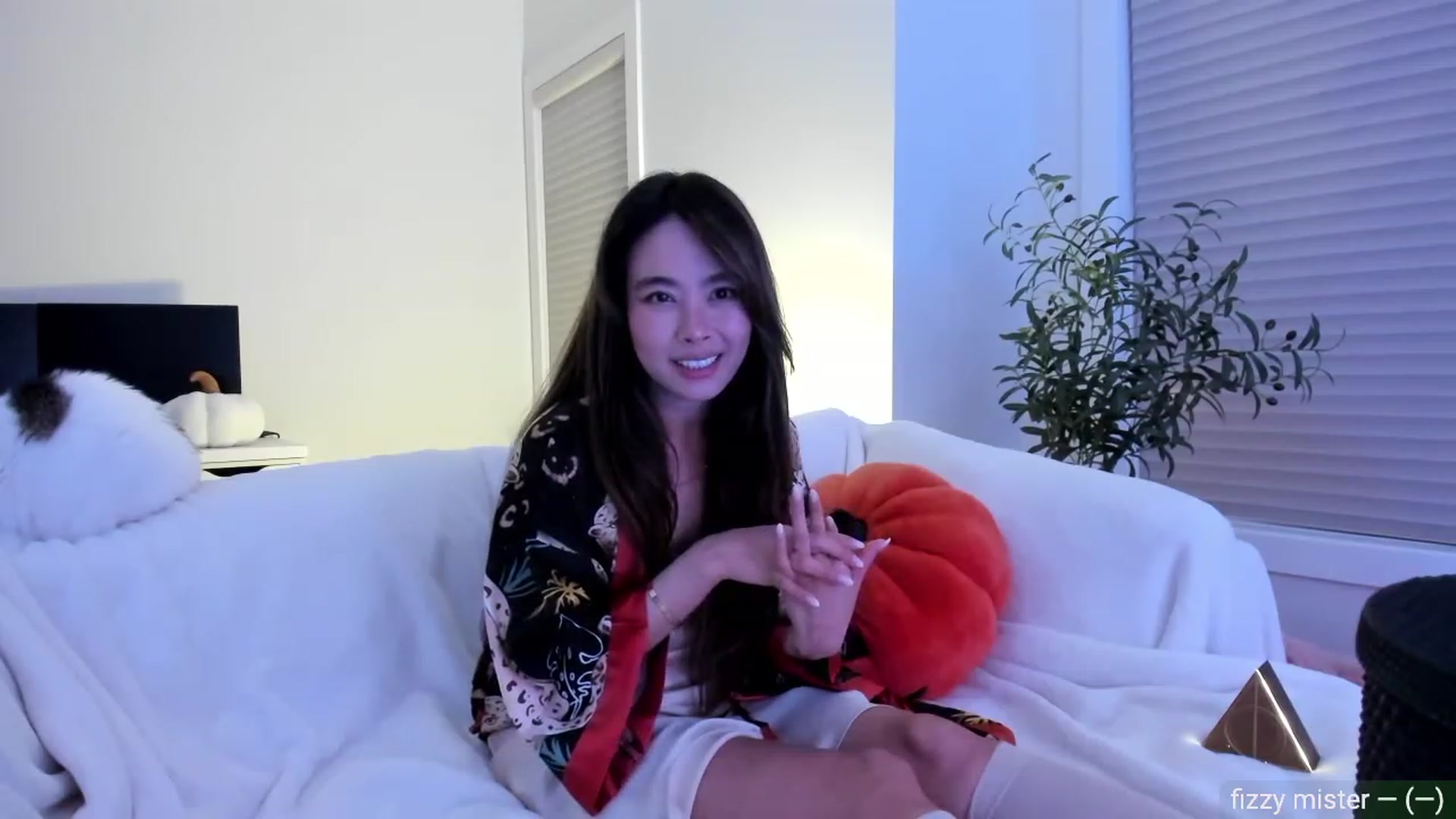 Gallery image thumbnail from Violet_Bau's myfreecams stream on, 08/06/2023, 07:56 image 12 of 20