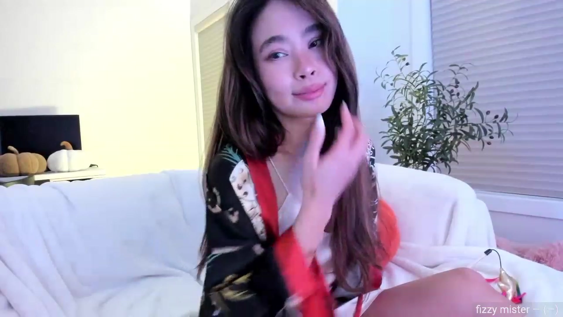 Gallery image thumbnail from Violet_Bau's myfreecams stream on, 08/06/2023, 09:38 image 5 of 20
