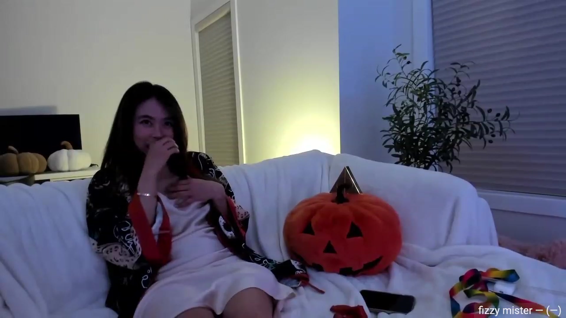 Gallery image thumbnail from Violet_Bau's myfreecams stream on, 08/06/2023, 09:38 image 7 of 20