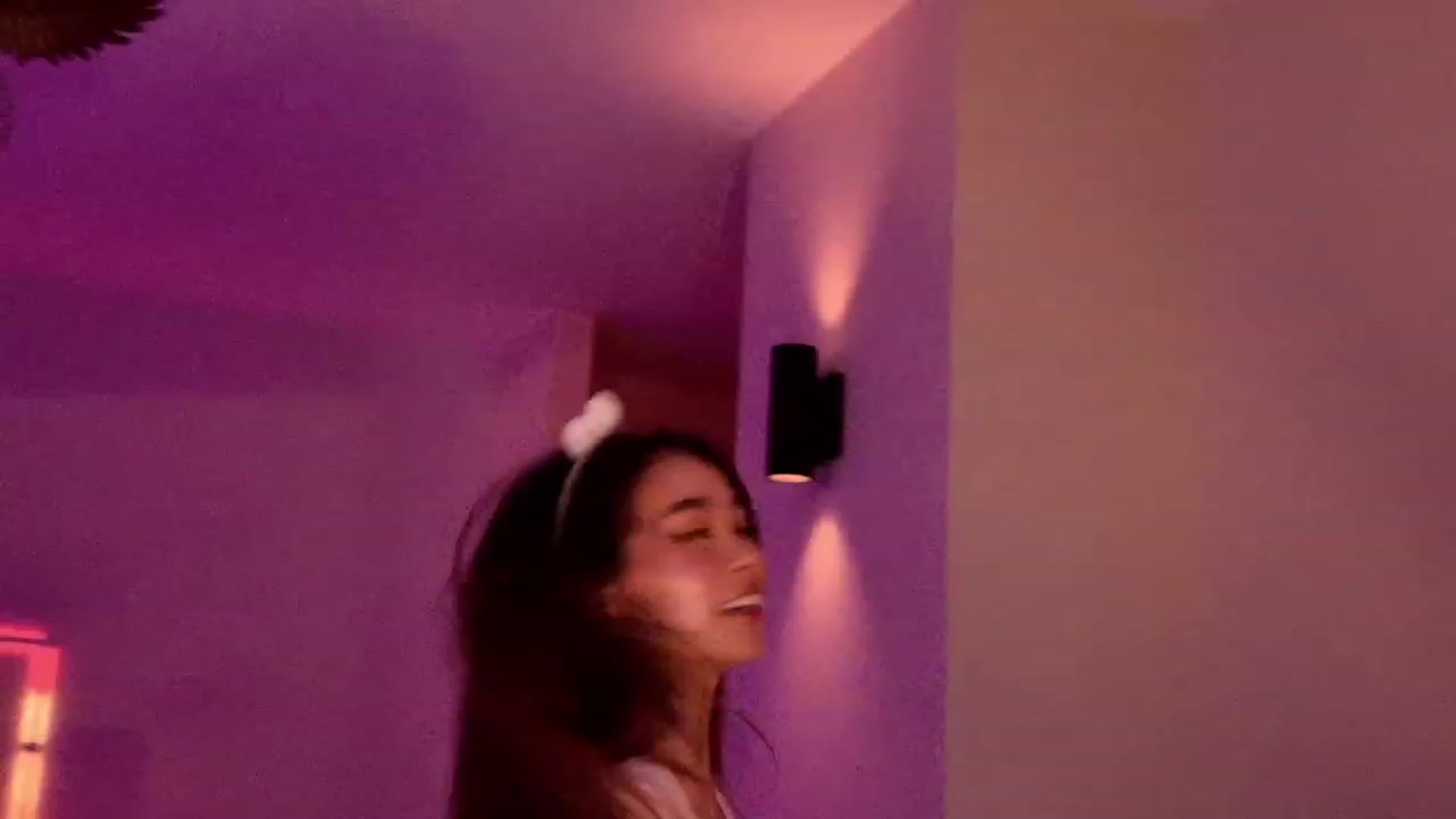 Gallery image thumbnail from Violet_Bau's myfreecams stream on, 10/23/2023, 06:17 image 20 of 20