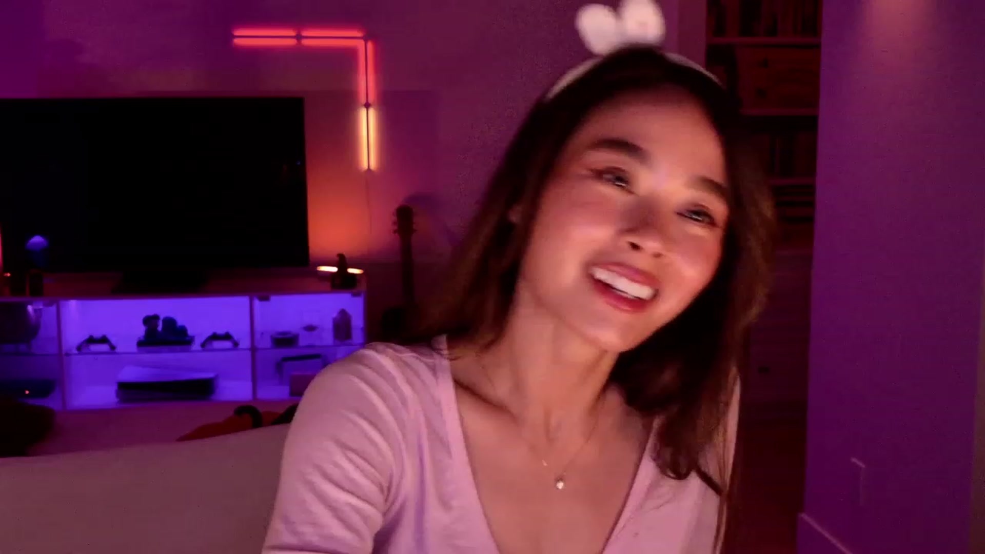 Gallery image thumbnail from Violet_Bau's myfreecams stream on, 10/23/2023, 06:17 image 8 of 20