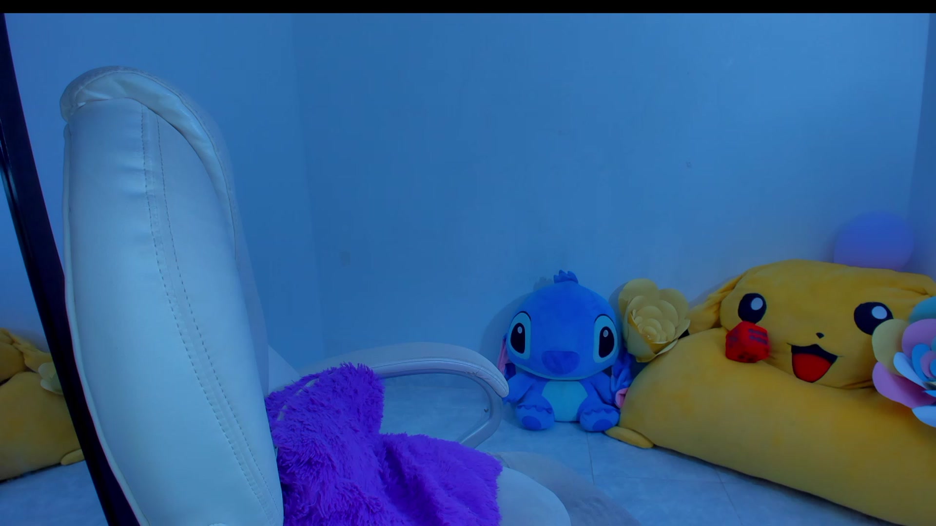 Gallery image thumbnail from Violet_Fit's myfreecams stream on, 11/15/2022, 15:29 image 3 of 20