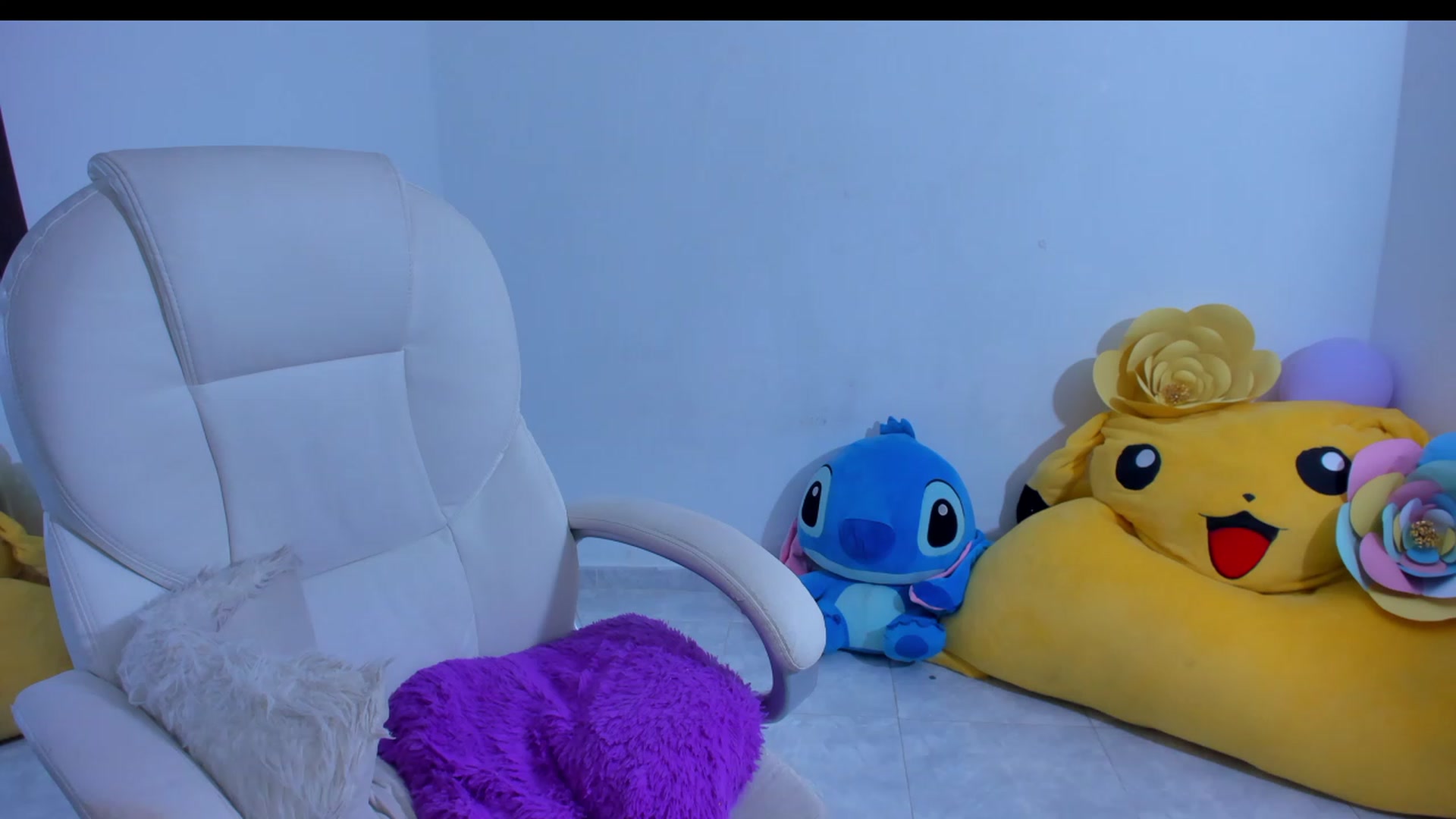 Gallery image thumbnail from Violet_Fit's myfreecams stream on, 11/18/2022, 14:30 image 9 of 20
