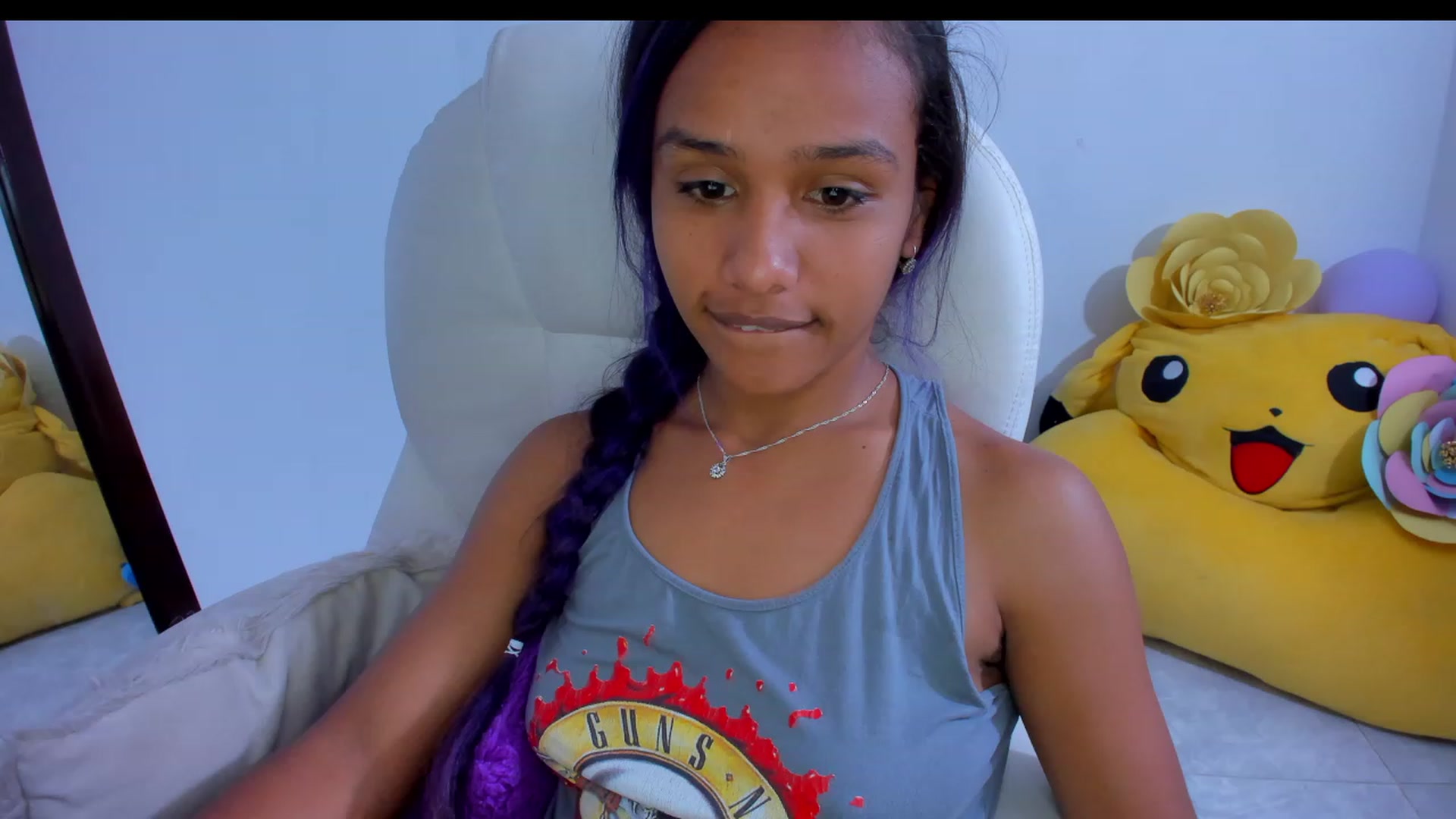 Gallery image thumbnail from Violet_Fit's myfreecams stream on, 11/18/2022, 16:00 image 13 of 20