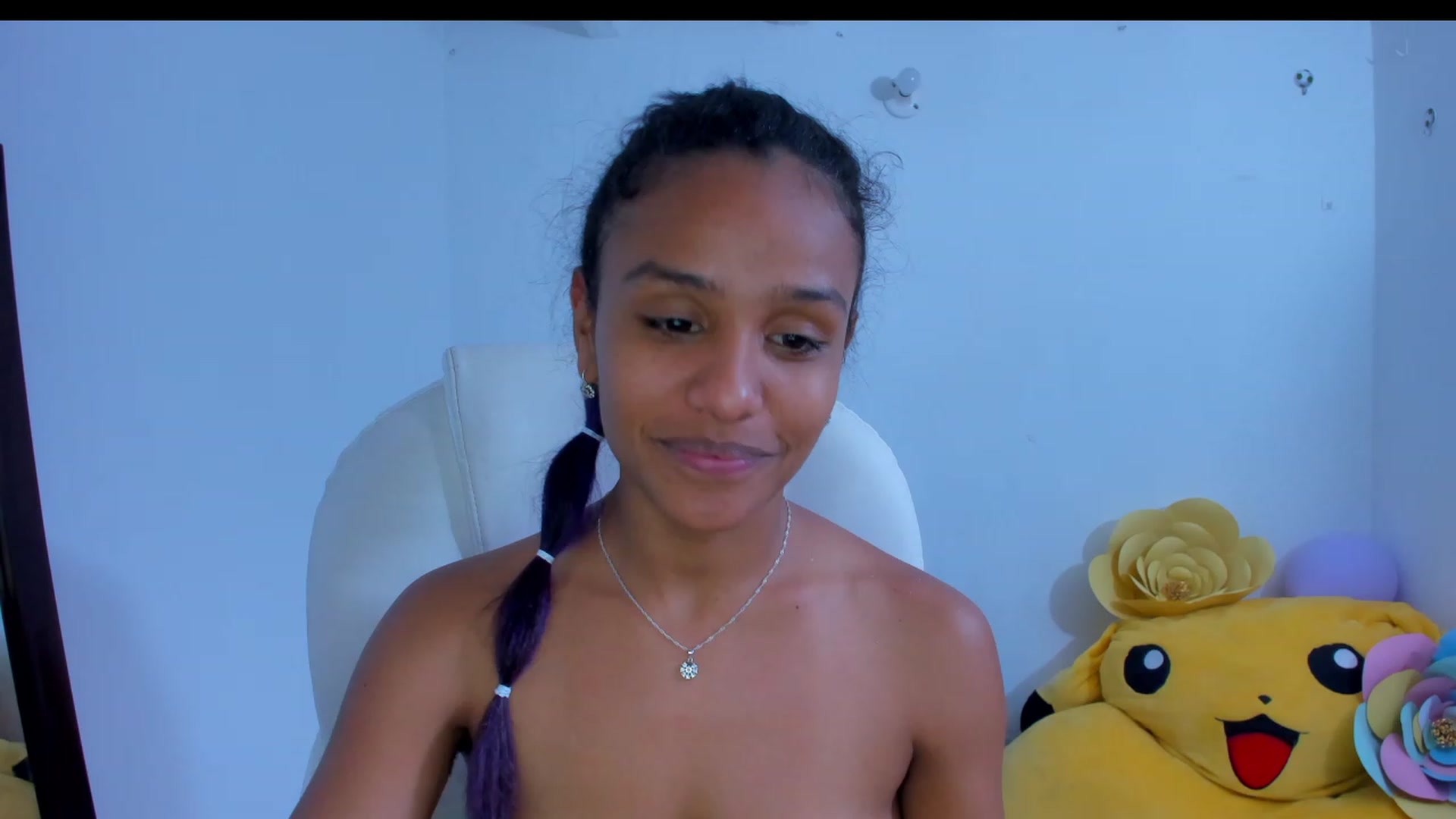 Gallery image thumbnail from Violet_Fit's myfreecams stream on, 11/19/2022, 14:53 image 6 of 20