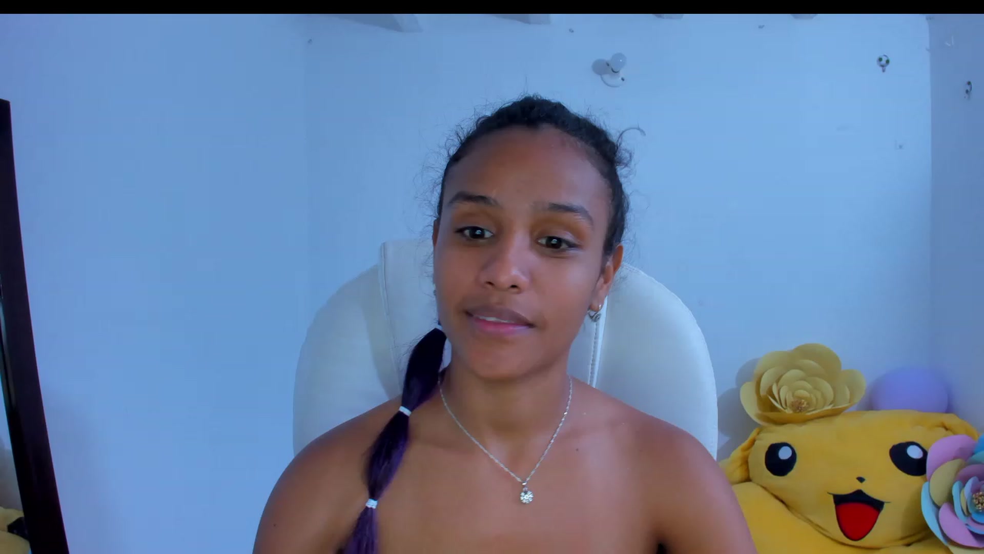 Gallery image thumbnail from Violet_Fit's myfreecams stream on, 11/19/2022, 14:53 image 13 of 20