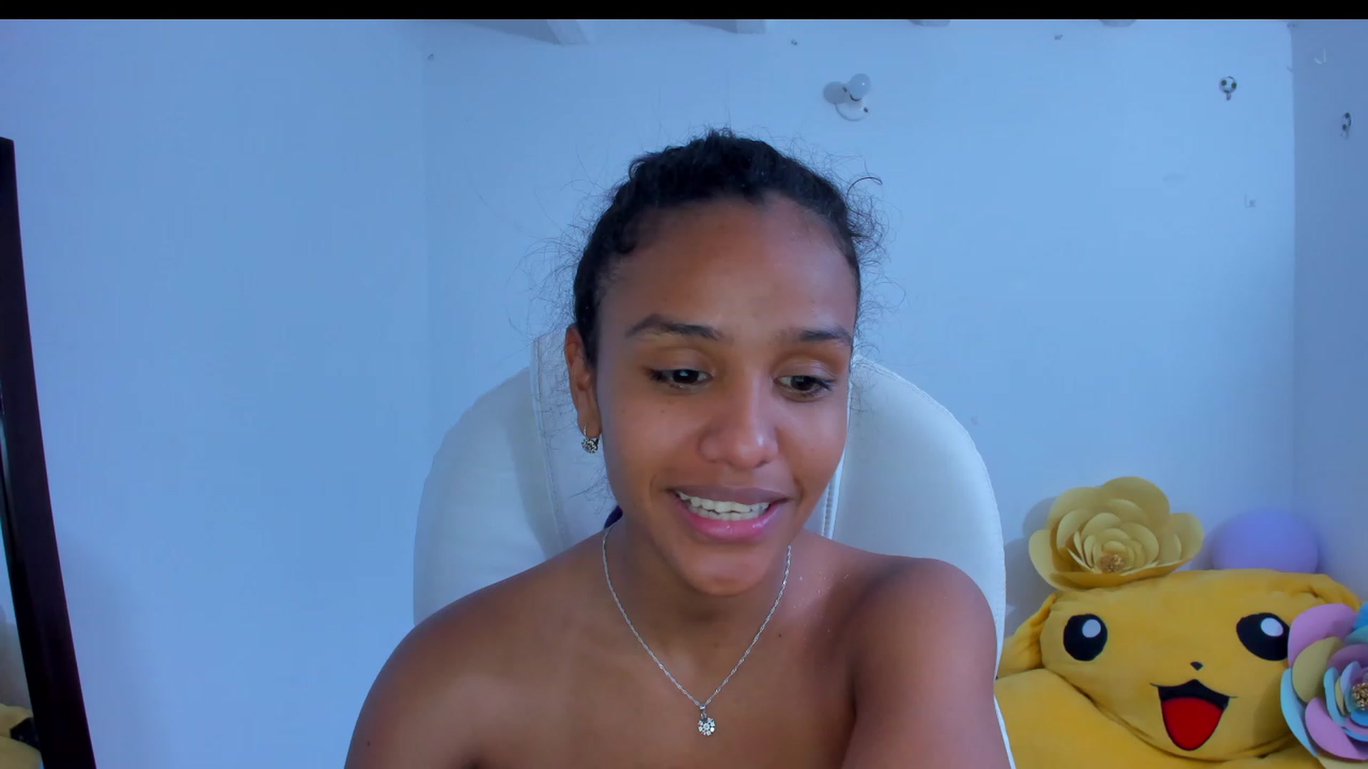 Gallery image thumbnail from Violet_Fit's myfreecams stream on, 11/19/2022, 14:53 image 15 of 20
