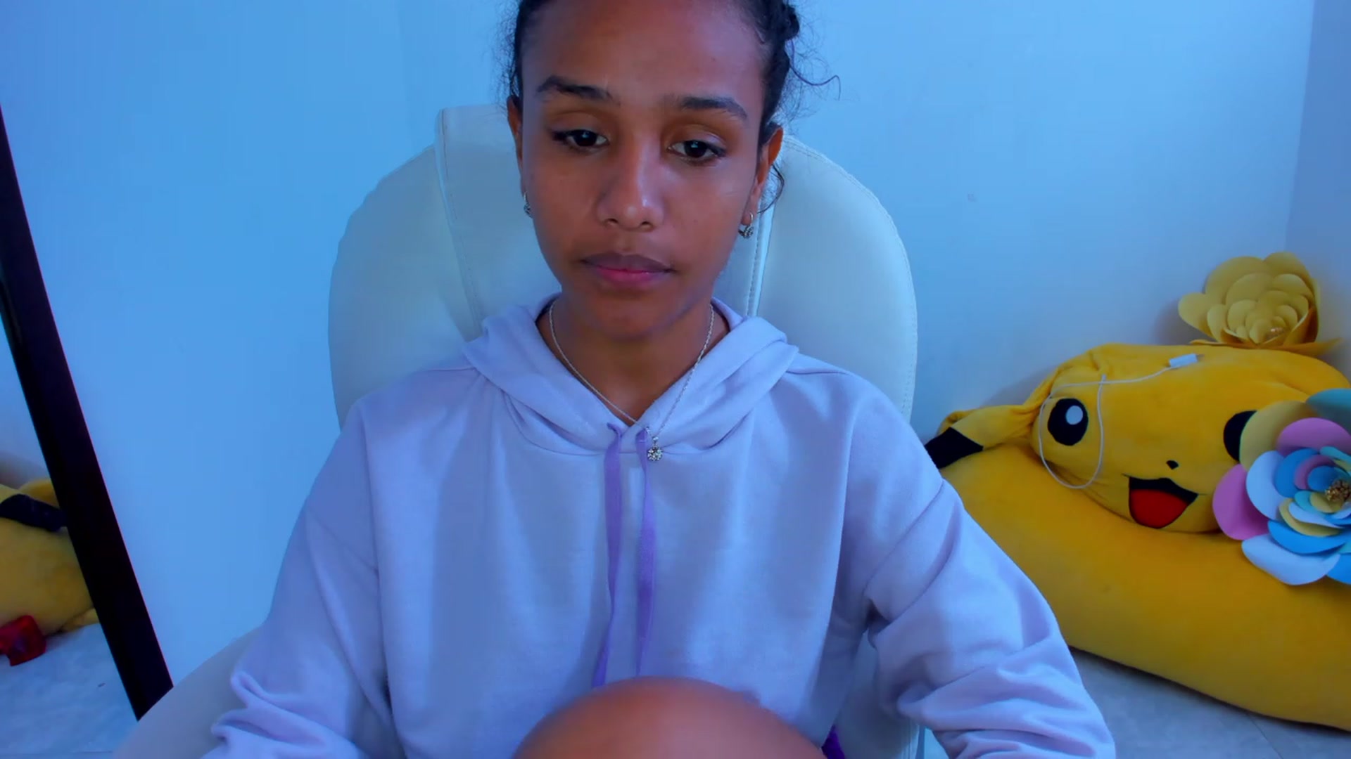 Gallery image thumbnail from Violet_Fit's myfreecams stream on, 11/24/2022, 14:27 image 16 of 20
