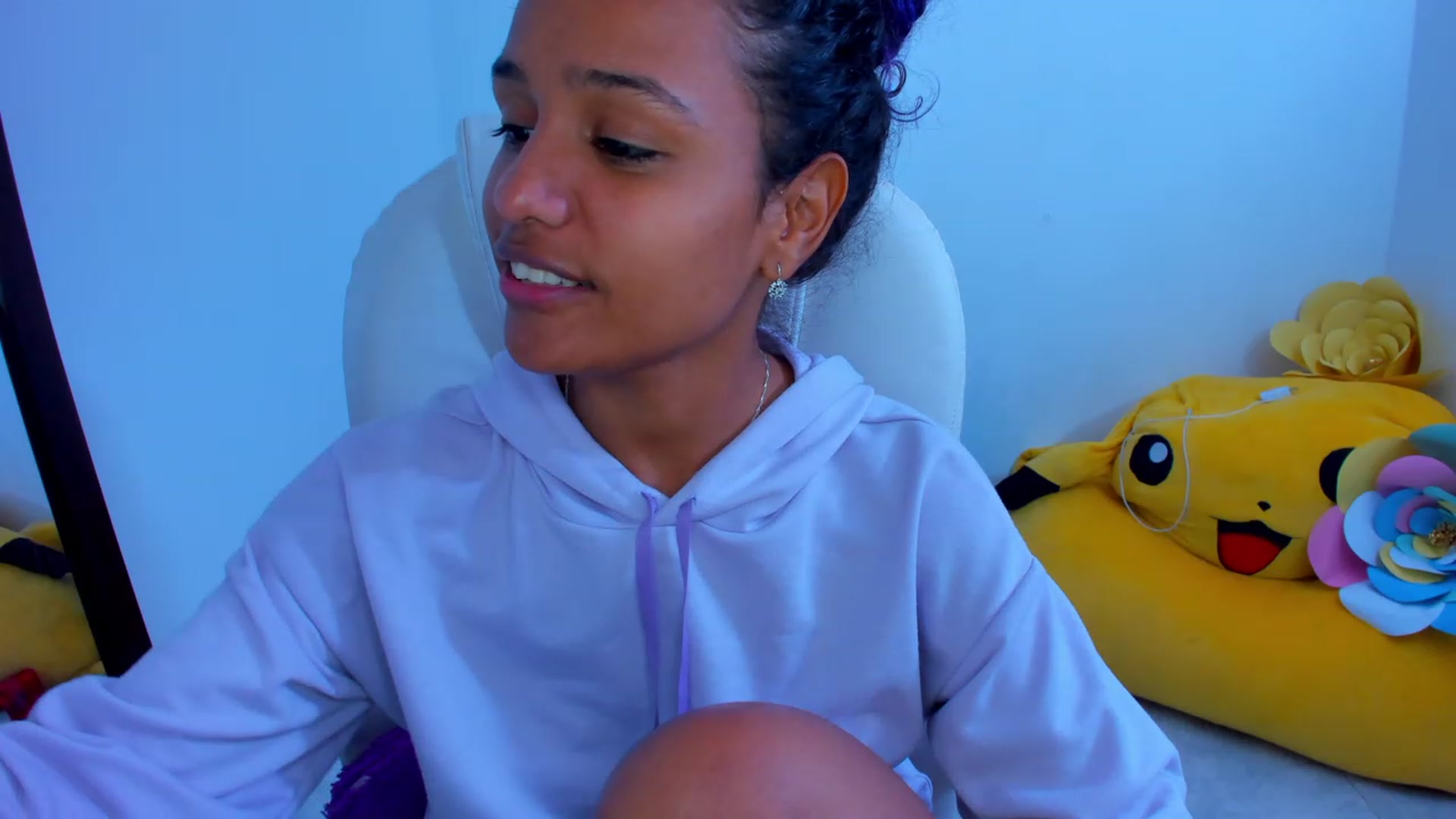 Gallery image thumbnail from Violet_Fit's myfreecams stream on, 11/24/2022, 14:27 image 15 of 20
