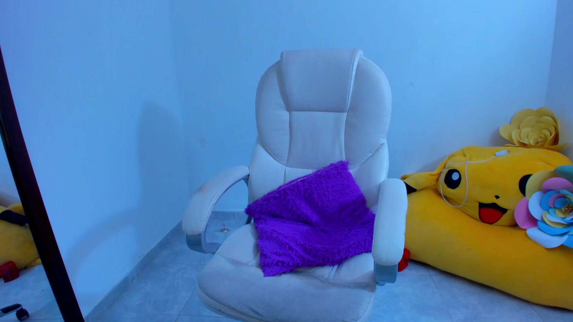 Gallery image thumbnail from Violet_Fit's myfreecams stream on, 11/24/2022, 16:01 image 13 of 20