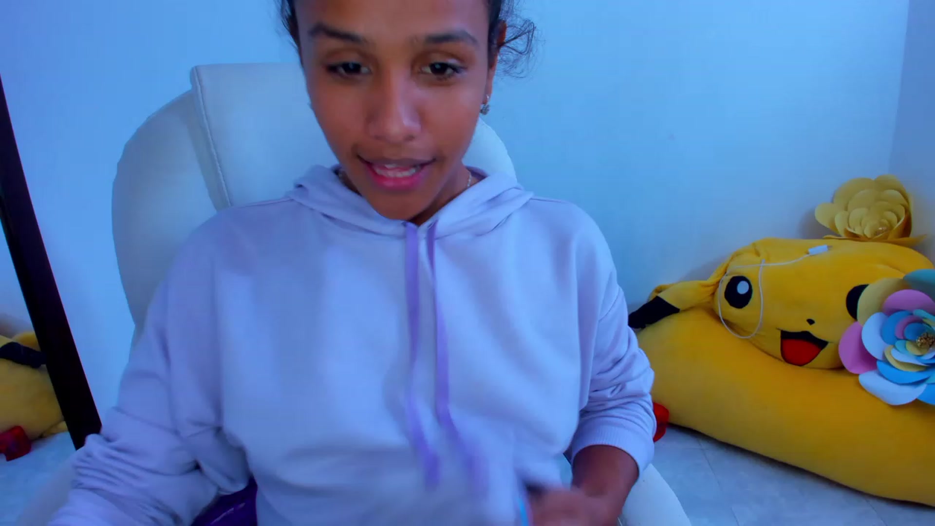 Gallery image thumbnail from Violet_Fit's myfreecams stream on, 11/24/2022, 16:01 image 7 of 20