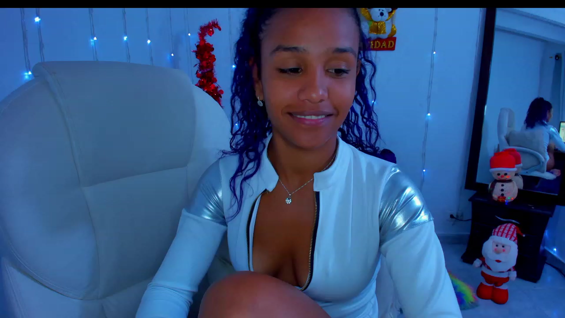 Gallery image thumbnail from Violet_Fit's myfreecams stream on, 12/01/2022, 13:35 image 11 of 20