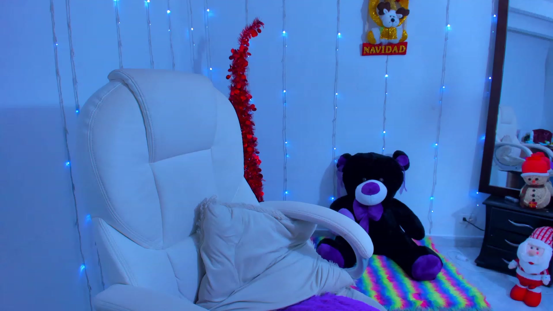 Gallery image thumbnail from Violet_Fit's myfreecams stream on, 12/06/2022, 15:09 image 12 of 20