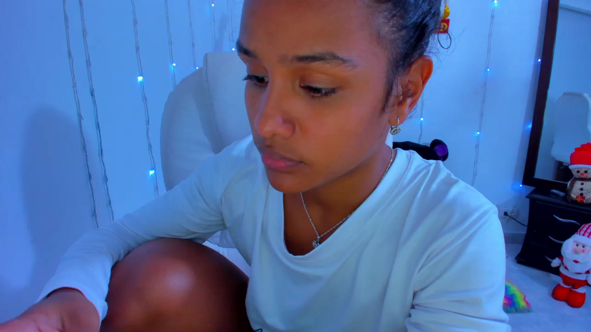 Gallery image thumbnail from Violet_Fit's myfreecams stream on, 12/06/2022, 15:09 image 4 of 20