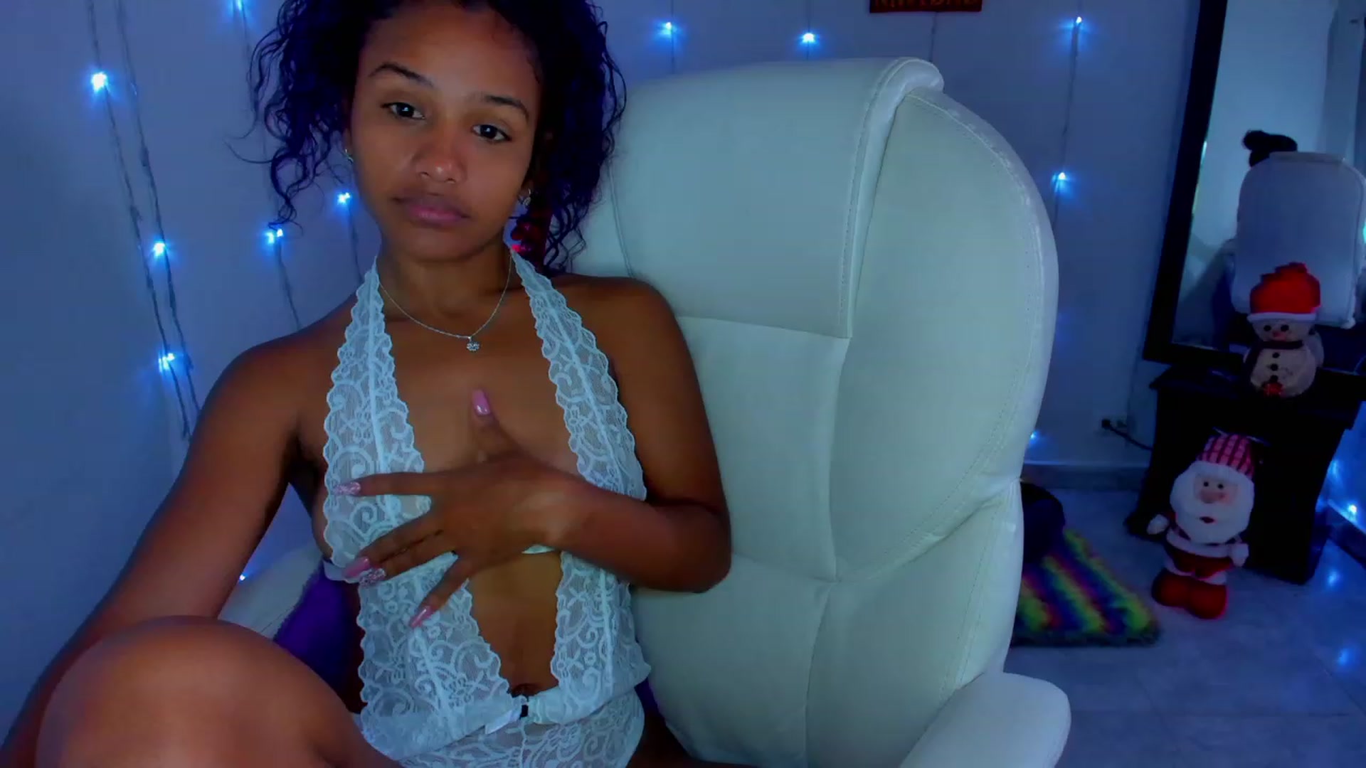 Gallery image thumbnail from Violet_Fit's myfreecams stream on, 12/09/2022, 13:03 image 15 of 20