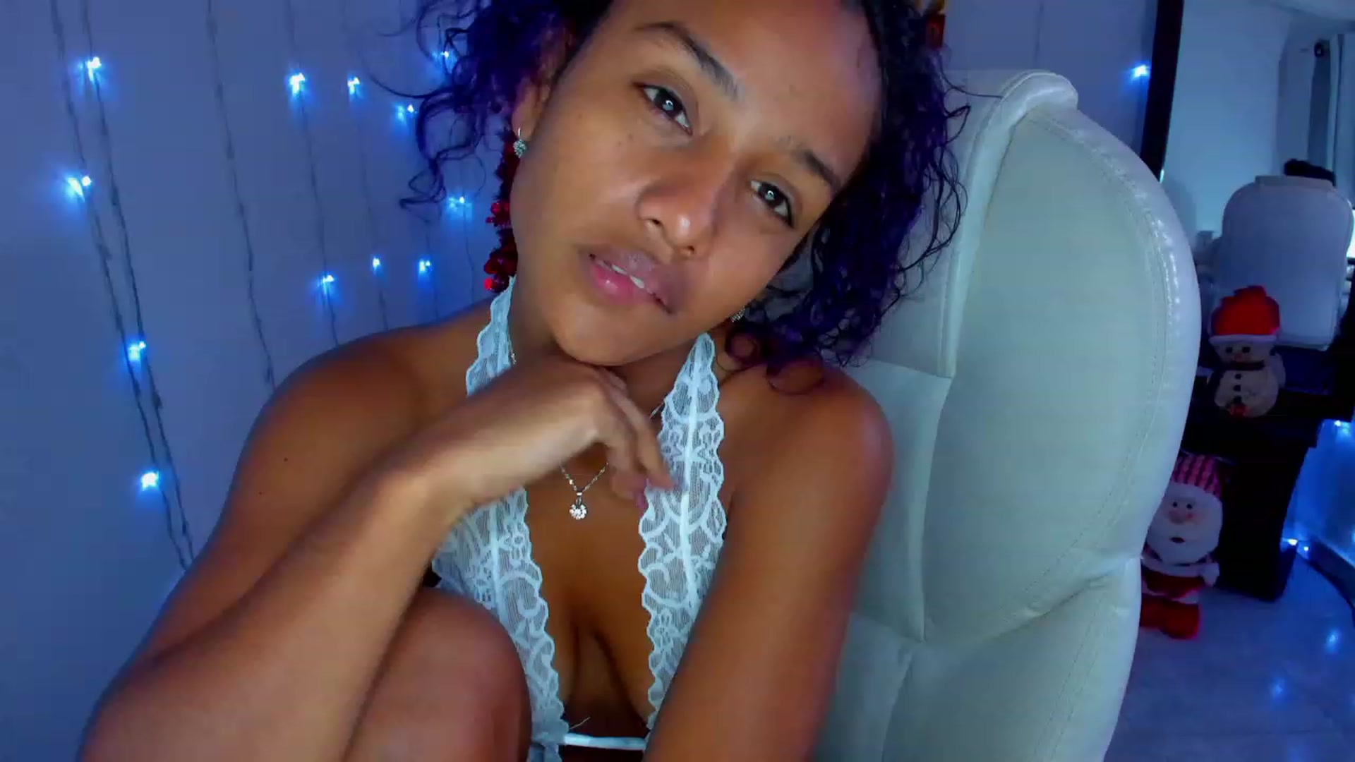 Gallery image thumbnail from Violet_Fit's myfreecams stream on, 12/09/2022, 13:25 image 1 of 20