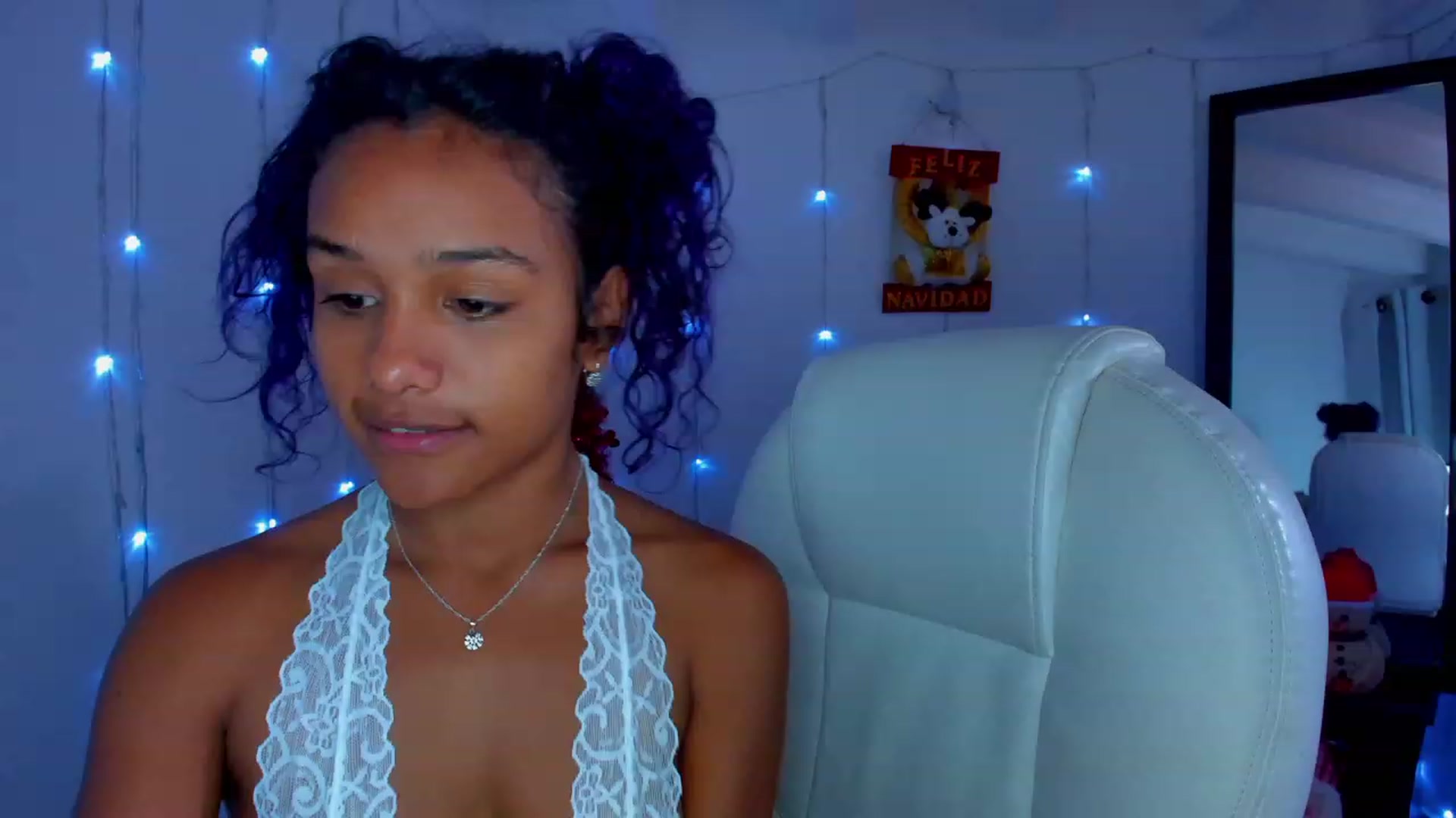 Gallery image thumbnail from Violet_Fit's myfreecams stream on, 12/09/2022, 13:25 image 18 of 20
