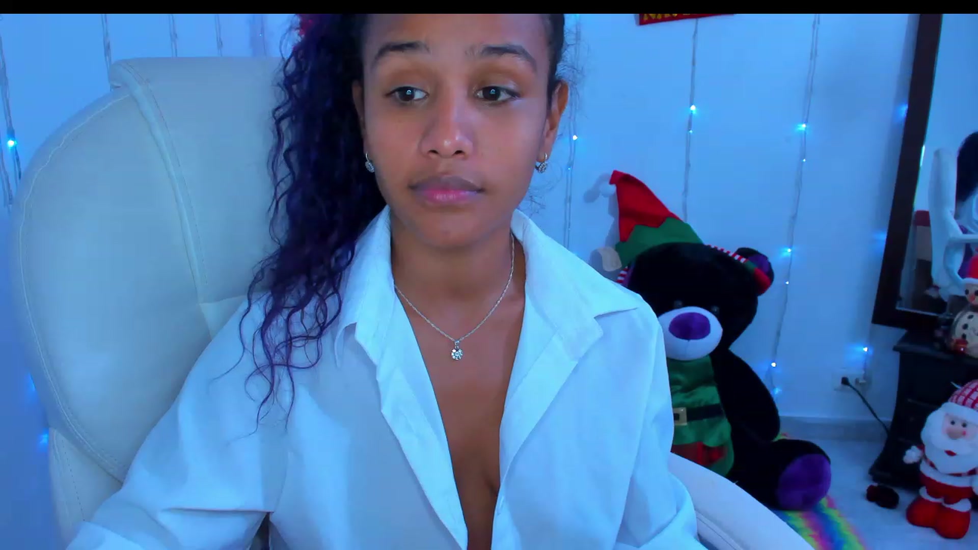 Gallery image thumbnail from Violet_Fit's myfreecams stream on, 12/19/2022, 14:23 image 13 of 20