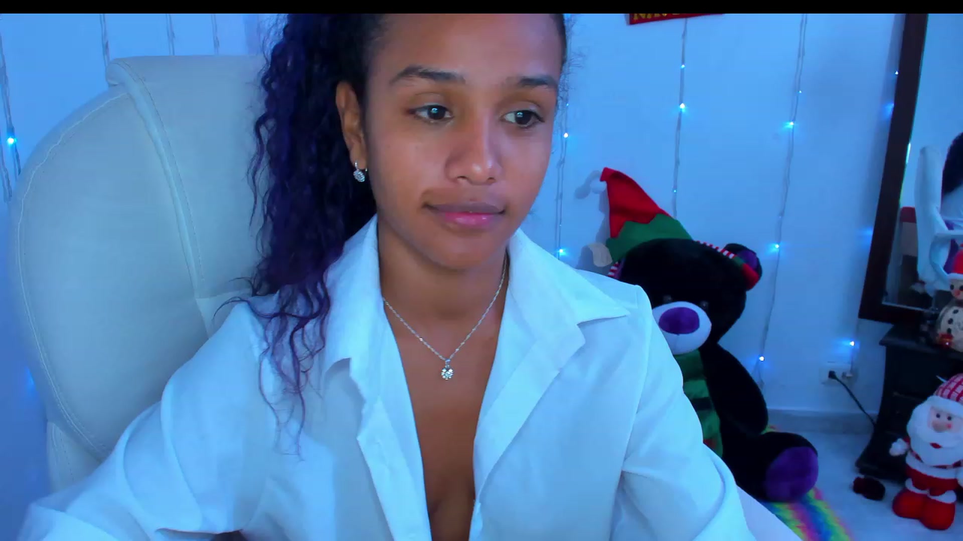 Gallery image thumbnail from Violet_Fit's myfreecams stream on, 12/19/2022, 14:23 image 12 of 20