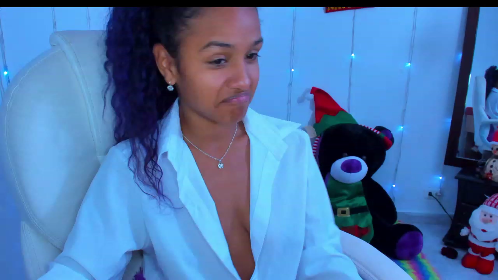 Gallery image thumbnail from Violet_Fit's myfreecams stream on, 12/19/2022, 14:23 image 10 of 20