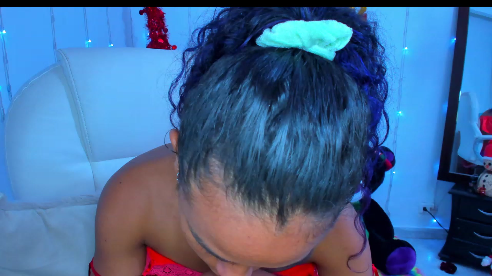 Gallery image thumbnail from Violet_Fit's myfreecams stream on, 12/20/2022, 12:36 image 11 of 20