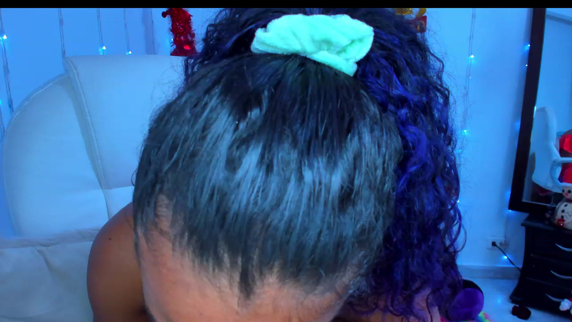 Gallery image thumbnail from Violet_Fit's myfreecams stream on, 12/20/2022, 12:36 image 10 of 20